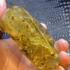 Tac Pham Di Lac Da Thach Anh Toc Vang Cao 10.6 Ngang 7.6 Sau 2.6 cm Can Nang 295 g 1