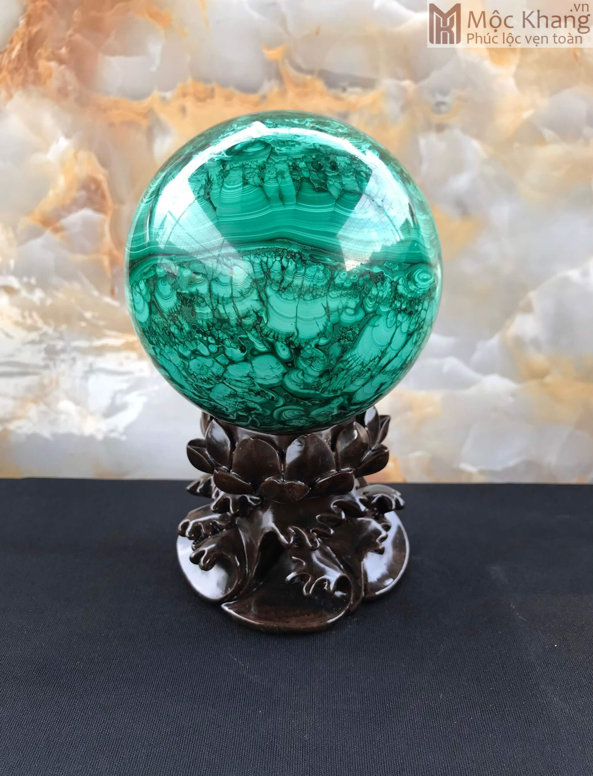 bi-cau-da-khong-tuoc-malachite-duong-kinh-hat-10-cm-nang-17kg-1.jpg bi cau da khong tuoc malachite duong kinh hat 10 cm nang 17kg 1