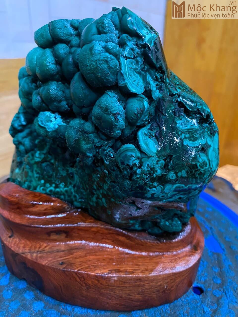 tinh-the-da-khong-tuocmalachite-cao-17-ngang-15-cm-can-nang-3-kg-3.jpg tinh the da khong tuocmalachite cao 17 ngang 15 cm can nang 3 kg 3