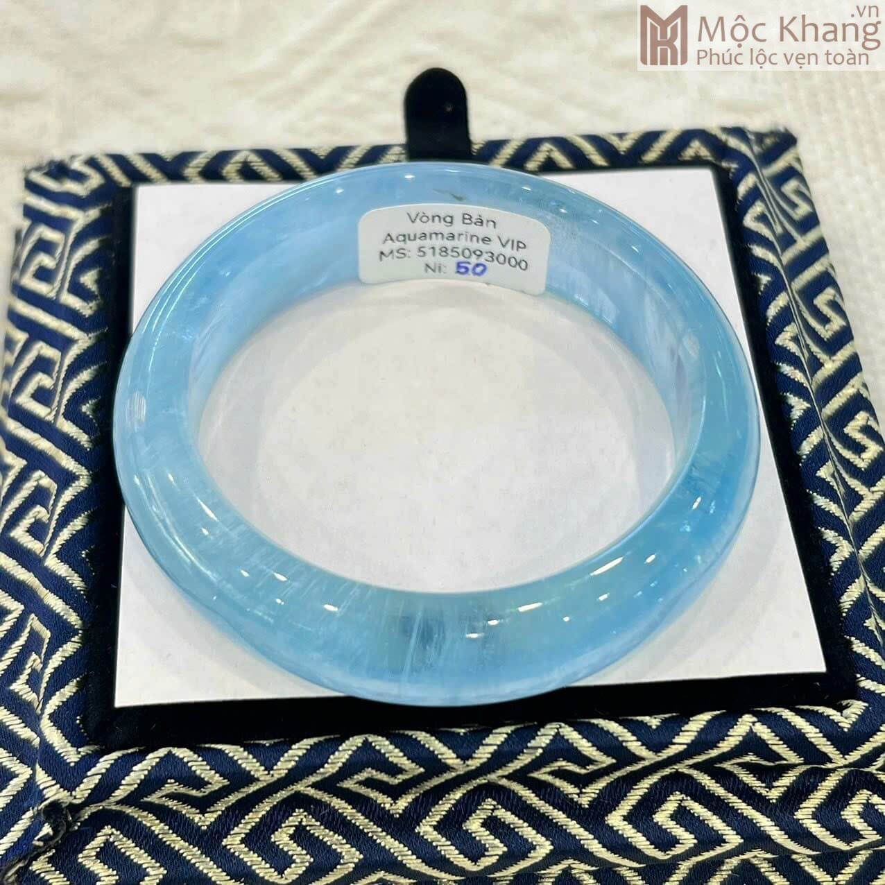 vong-tay-ban-aquamarine-ni-tu-50-den-60-mm-1.jpg vong tay ban aquamarine ni tu 50 den 60 mm 1