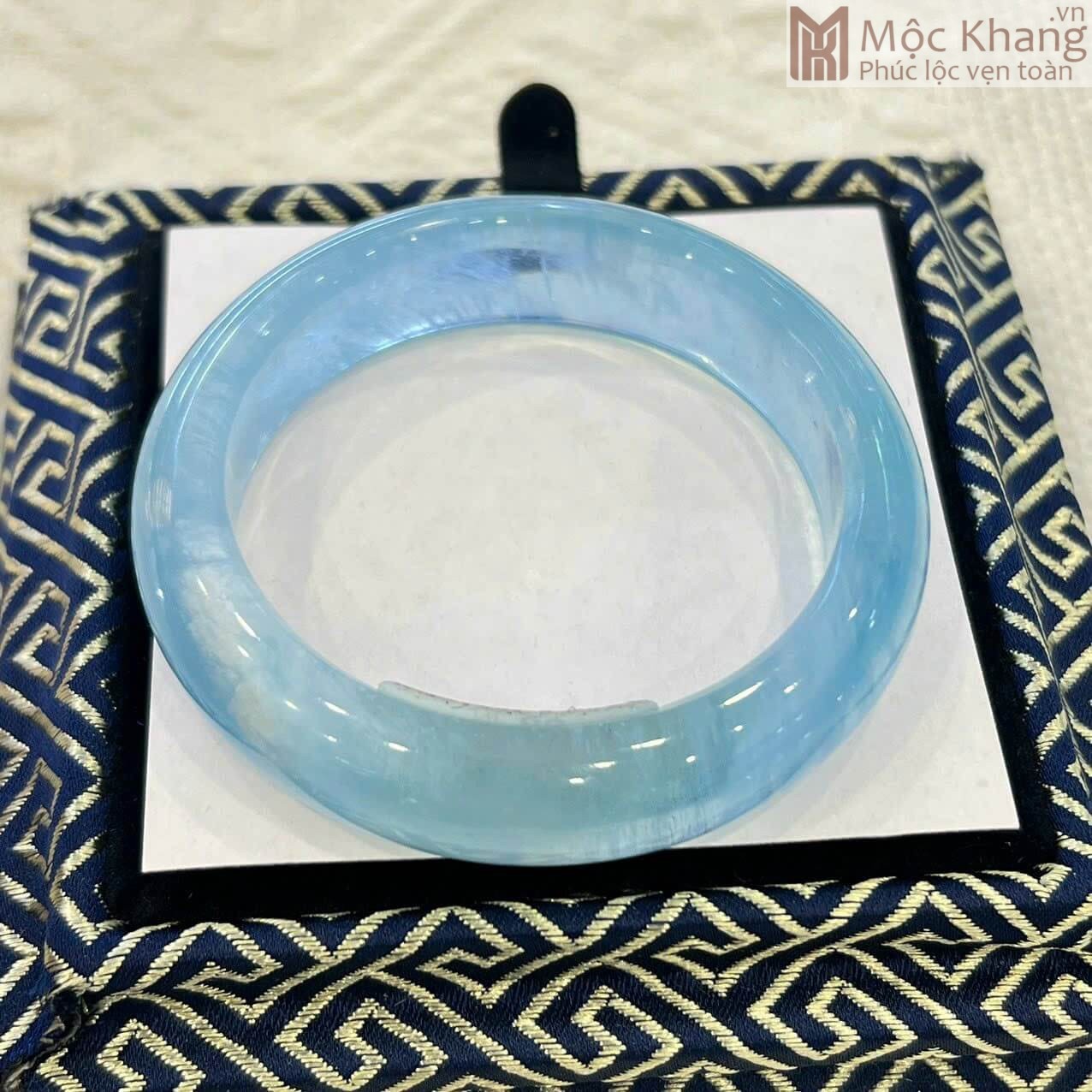 vong-tay-ban-aquamarine-ni-tu-50-den-60-mm-3.jpg Vòng Tay Bản Aquamarine