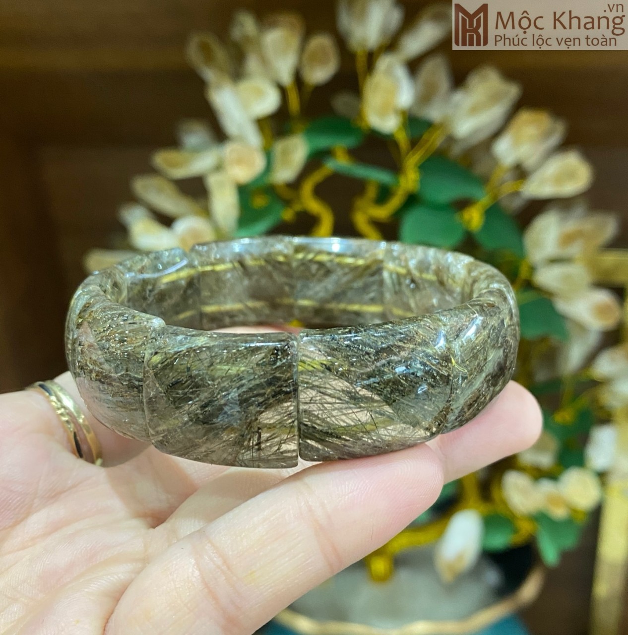 vong-tay-ban-khuc-da-thach-anh.jpg Vòng Tay Bản Khúc Đá Thạch Anh