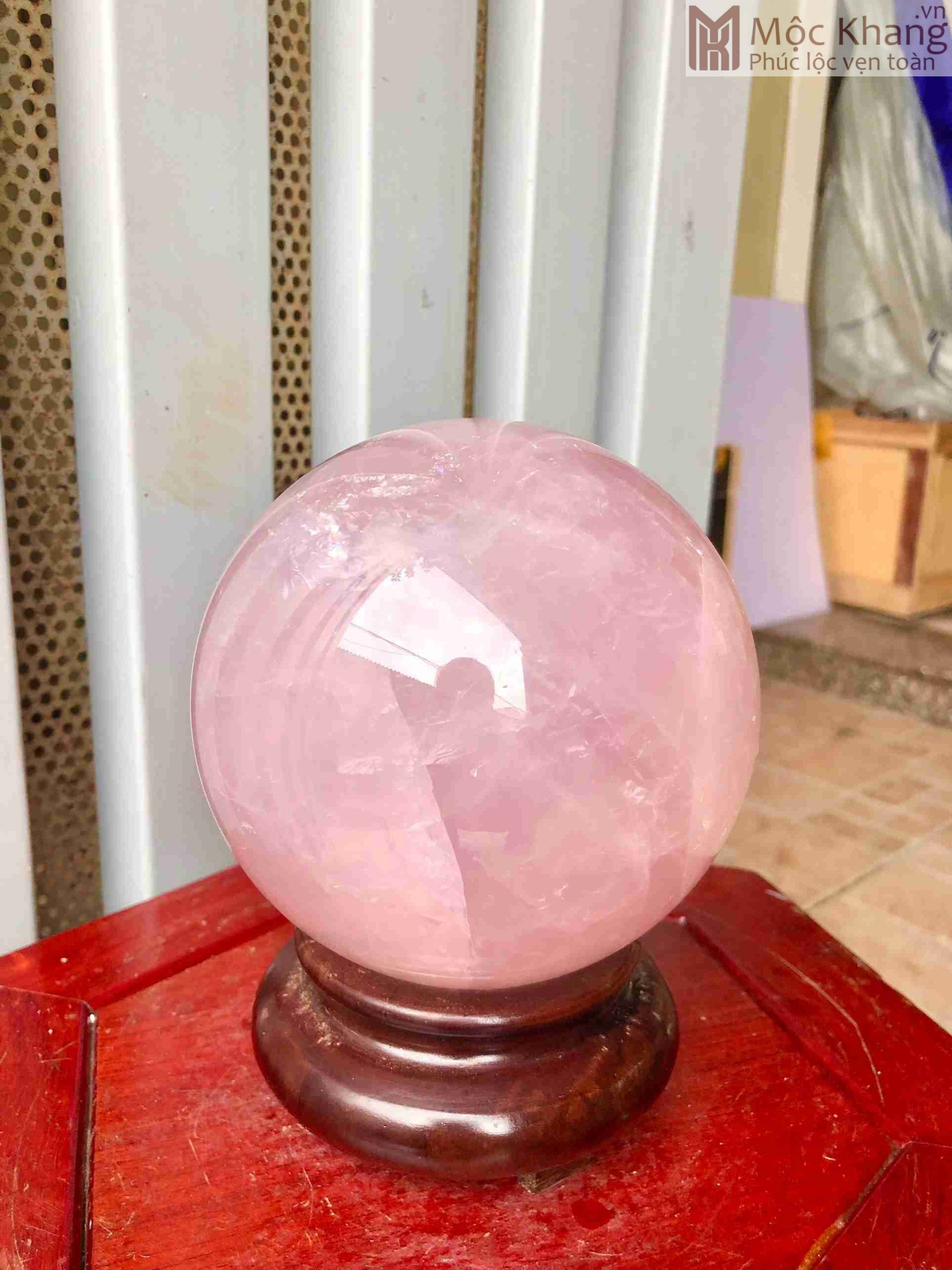 Bi-Cau-Da-Thach-Anh-Hong-Duong-Kinh-12-cm-Can-Nang-2.47-kg-2-scaled-1.jpg Bi Cầu Đá Thạch Anh Hồng