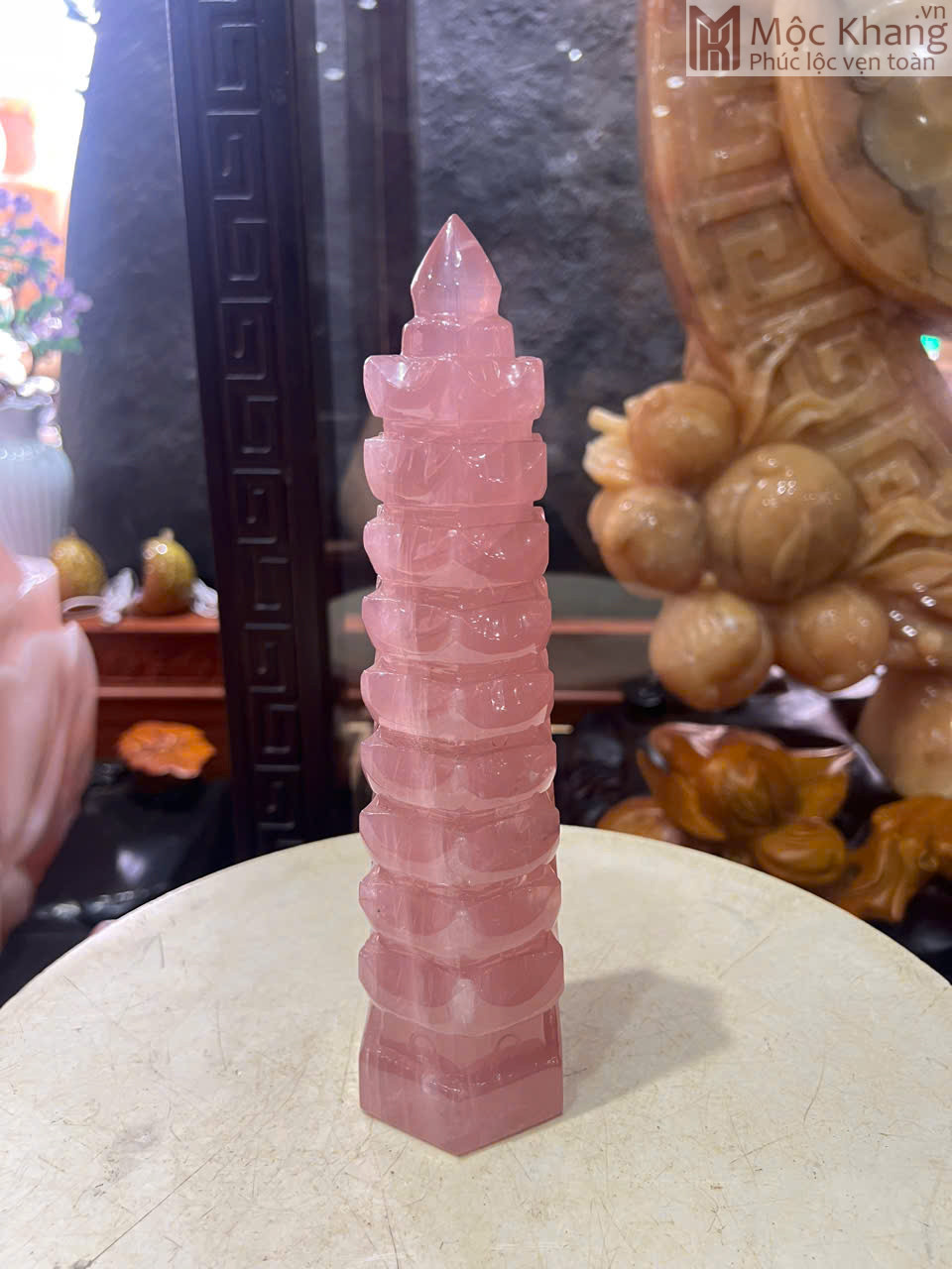 Thap-Van-Xuong-Da-Thach-Anh-Hong-Cao-25.5-Ngang-7-cm-1.26-kg-2.jpg Tháp Văn Xương Đá Thạch Anh Hồng