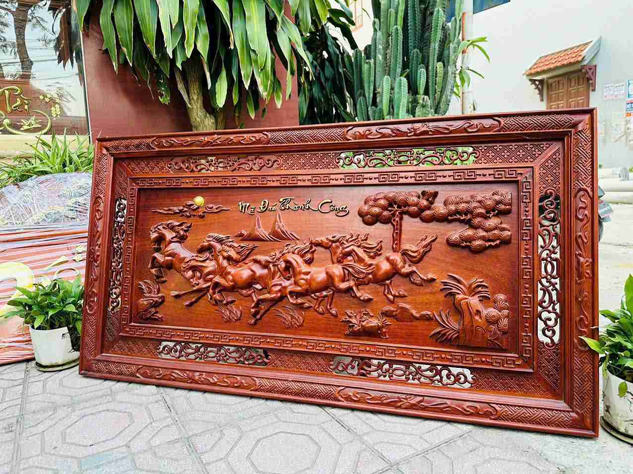 Tranh Mã Đáo Thành Công Gỗ Hương Cao 127 Ngang 67 Sâu 4 (cm) (2)