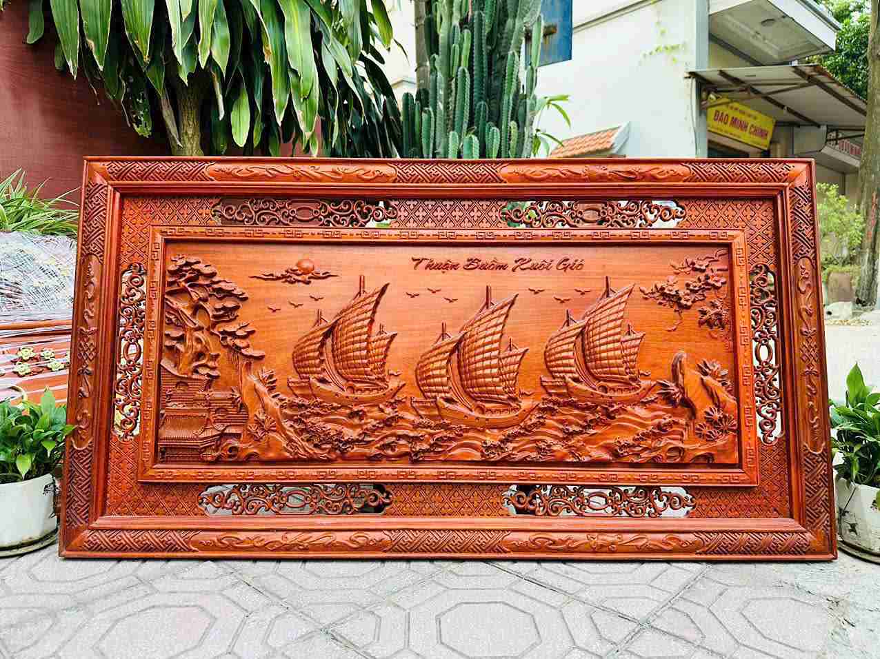 Tranh Thuận Buồm Xui Gió Gỗ Hương Cao 127 Ngang 67 Sâu 4 (cm) (4) Tranh Thuận Buồm Xui Gió Gỗ Hương