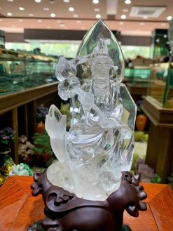 Tượng Mẹ Quan Âm Đá Thạch Anh