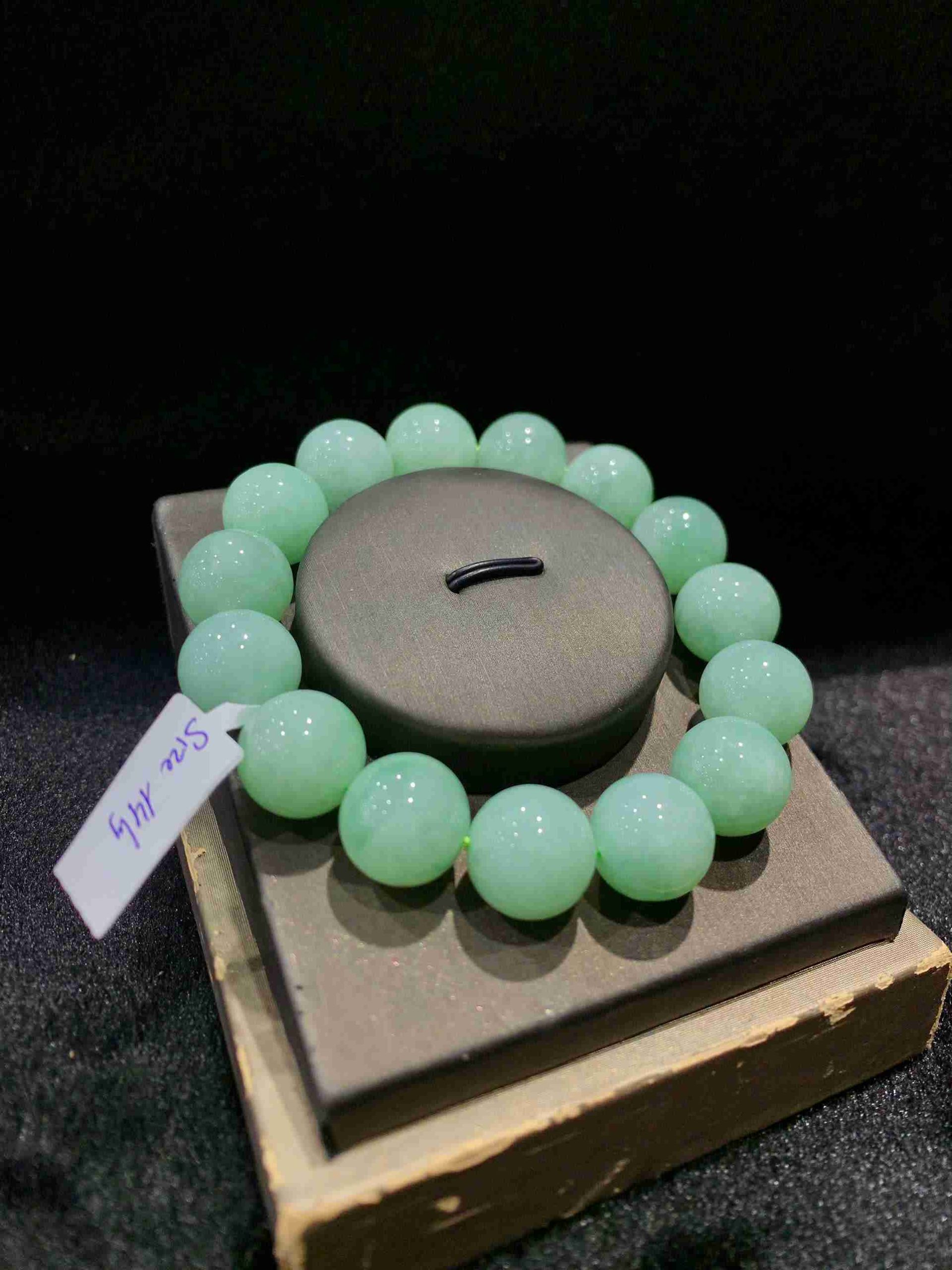 Vòng Tay Ngọc Cẩm Thạch Đường Kính Hạt 14 (mm) (3) Vong Tay Ngoc Cam Thach Duong Kinh Hat 14 mm 3 scaled
