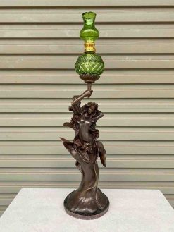 Đèn Dầu Cô Gái Đồng