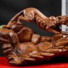 Tượng Báo Săn Mồi Gỗ Cẩm