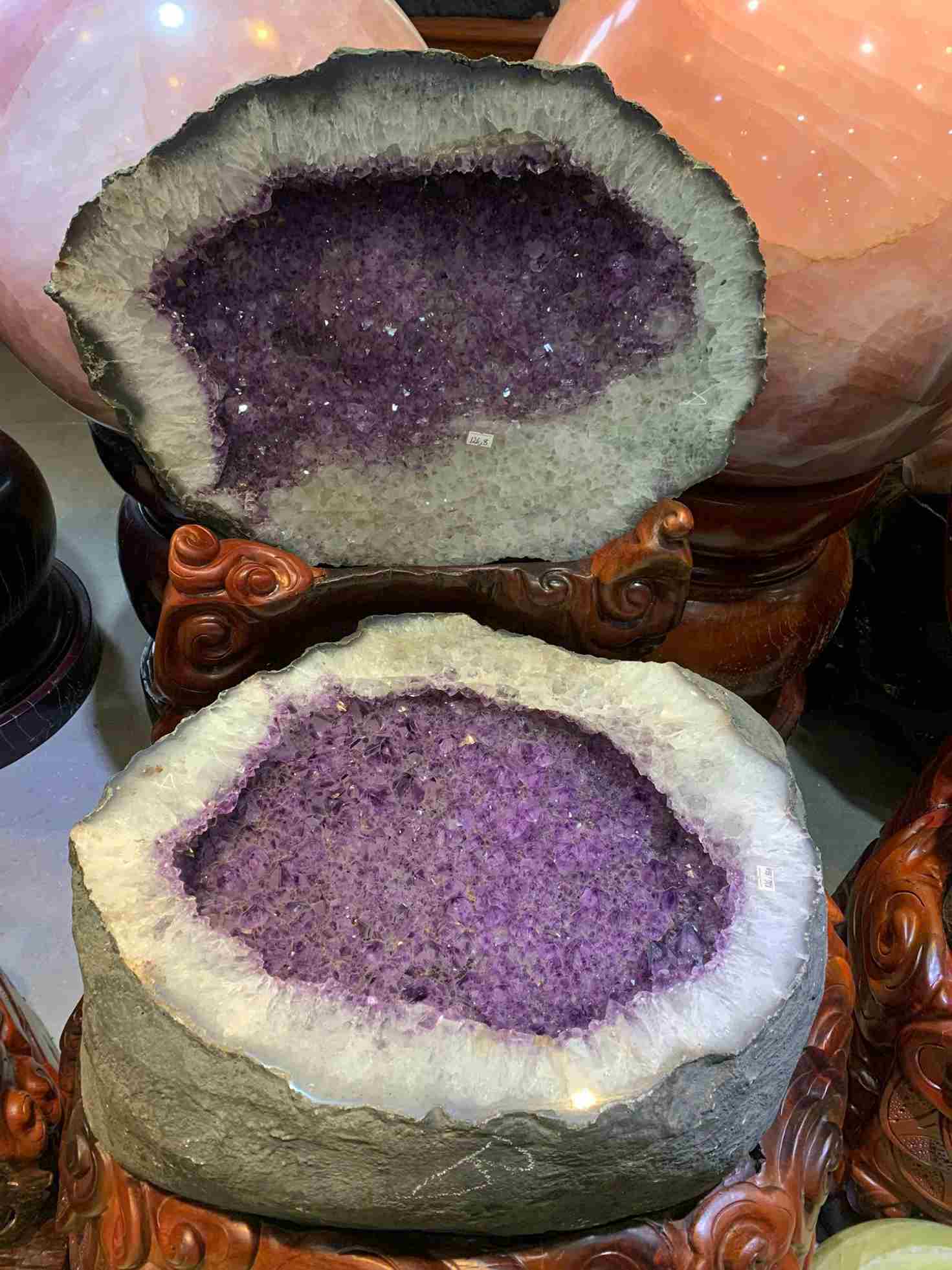 bat-tu-bao-da-thach-anh-tim-cao-70-ngang-58-sau-60-cm-nang-1268-kg (1)_1_11zon