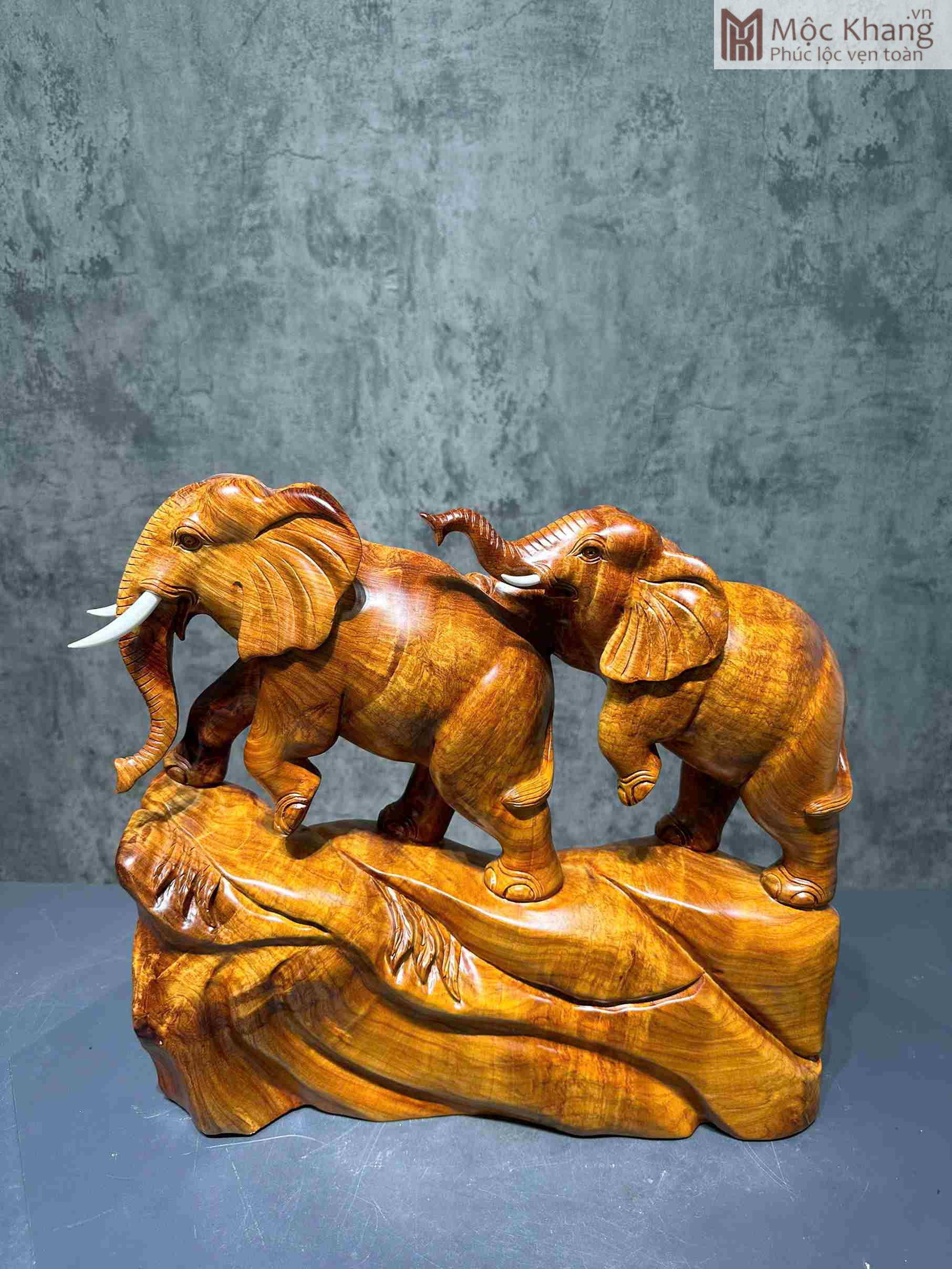 Tượng Voi Phong Thủy Gỗ Hương Cao 41 Ngang 43 Sâu 12(cm) (5)_5 Tượng Voi Phong Thủy Gỗ Hương