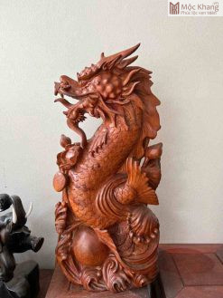 Tượng Cá Chép Hóa Rồng Gỗ Hương Đá