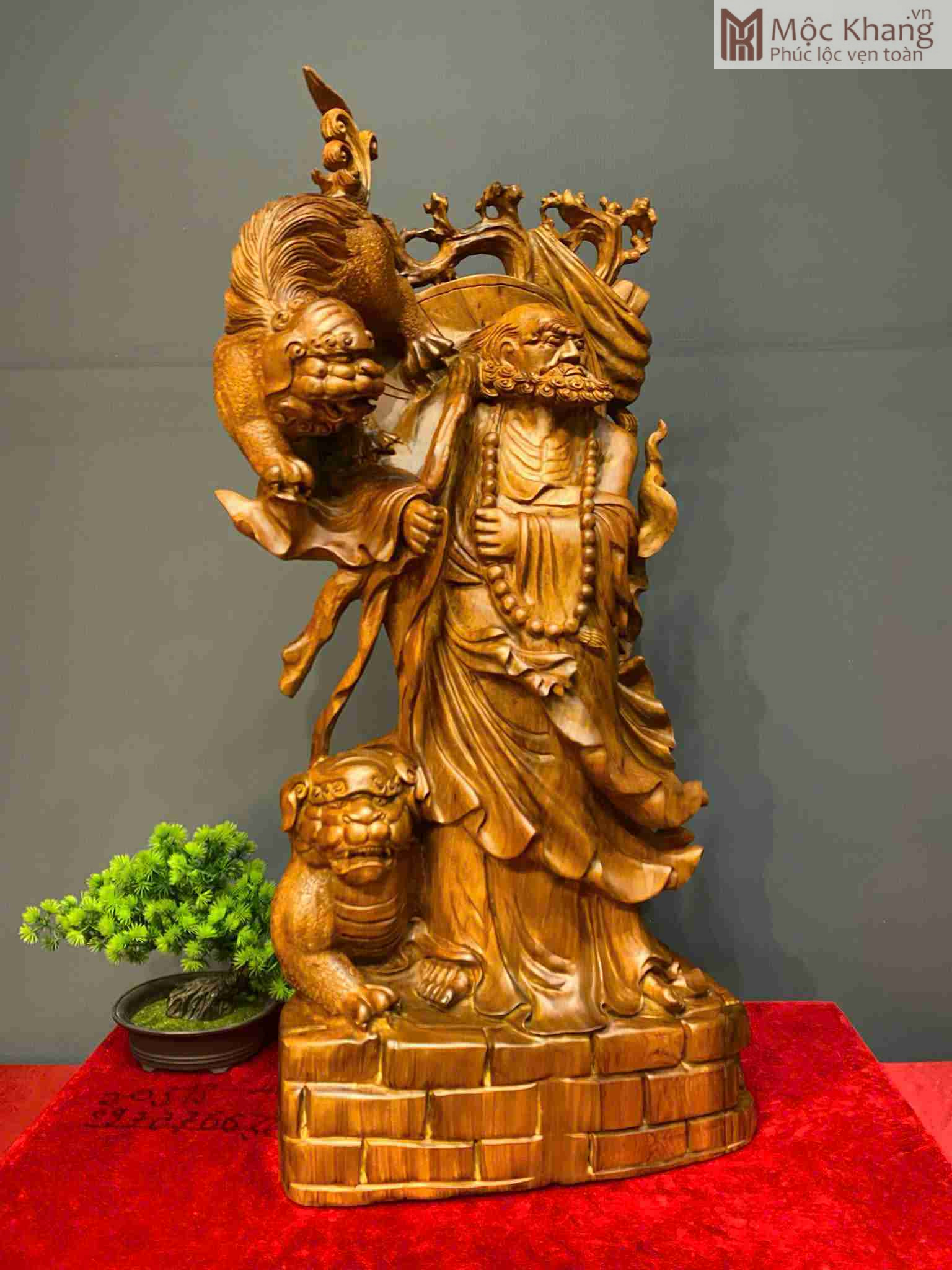 Đạt Ma Sư Tổ Gỗ Hương Cao 83 Ngang 39 Sâu 19 (cm) (4) Dat Ma Su To Go Huong Cao 83 Ngang 39 Sau 19 cm 4