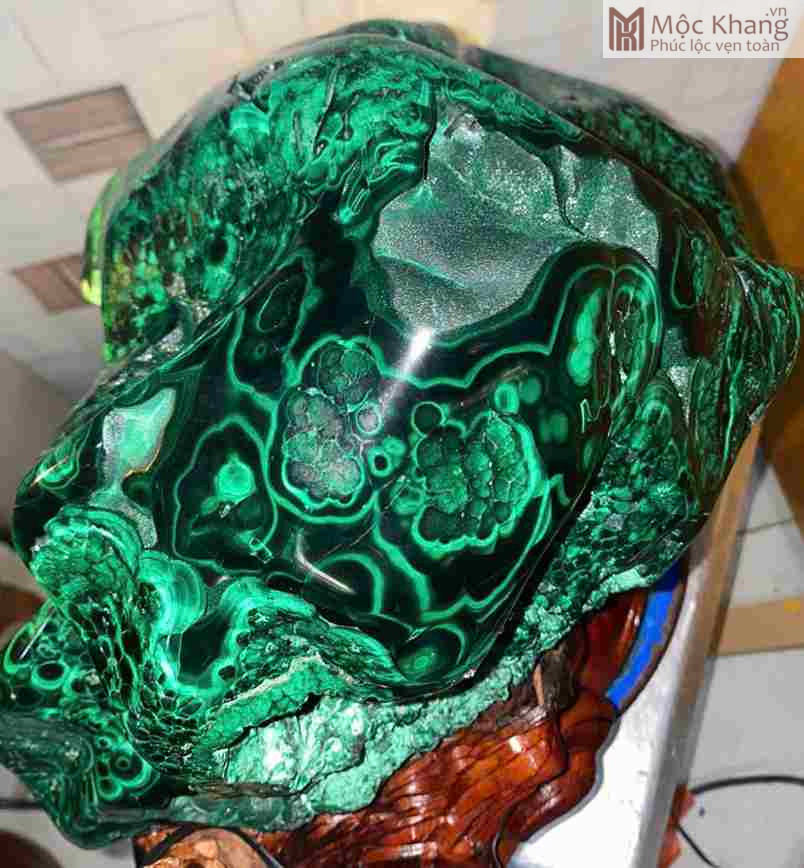 Hốc Đá Khổng Tước (Malachite) Cao 52 Ngang 35 (cm) (1)_1 Hoc Da Khong Tuoc Malachite Cao 52 Ngang 35 cm 1 1