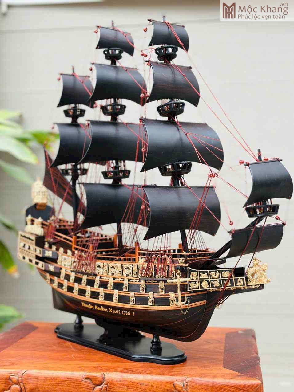 Tác Phẩm Thuận Buồm Xui Gió Gỗ Mun Hoa Cao 61 Ngang 60 Sâu 18 (cm) (2)_2 Tác Phẩm Thuận Buồm Xui Gió Gỗ Mun Hoa
