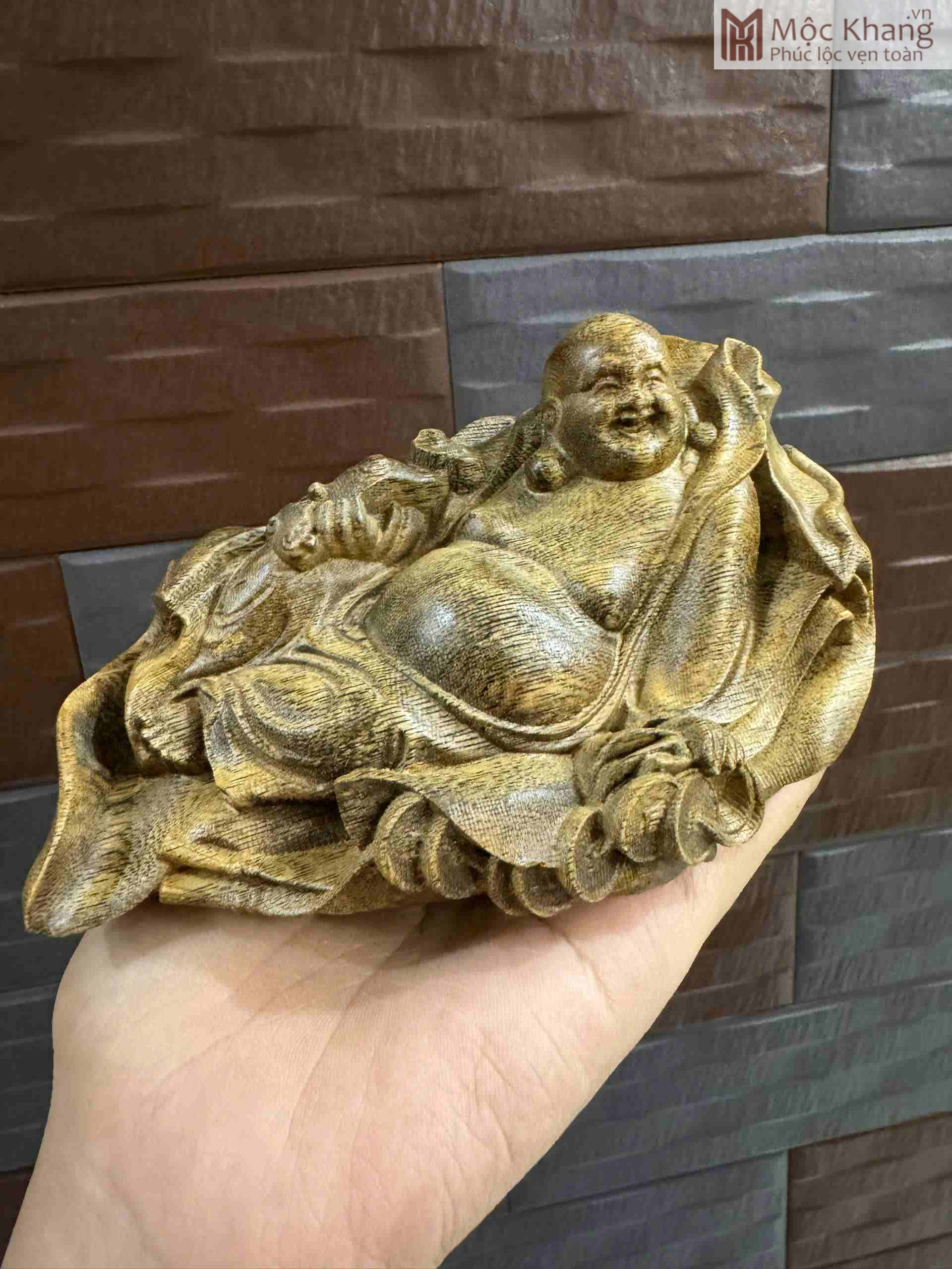 Tượng Di Lặc Trầm Hương Cao 12.8 Ngang 8 (cm) (1)_1 Tượng Di Lặc Trầm Hương