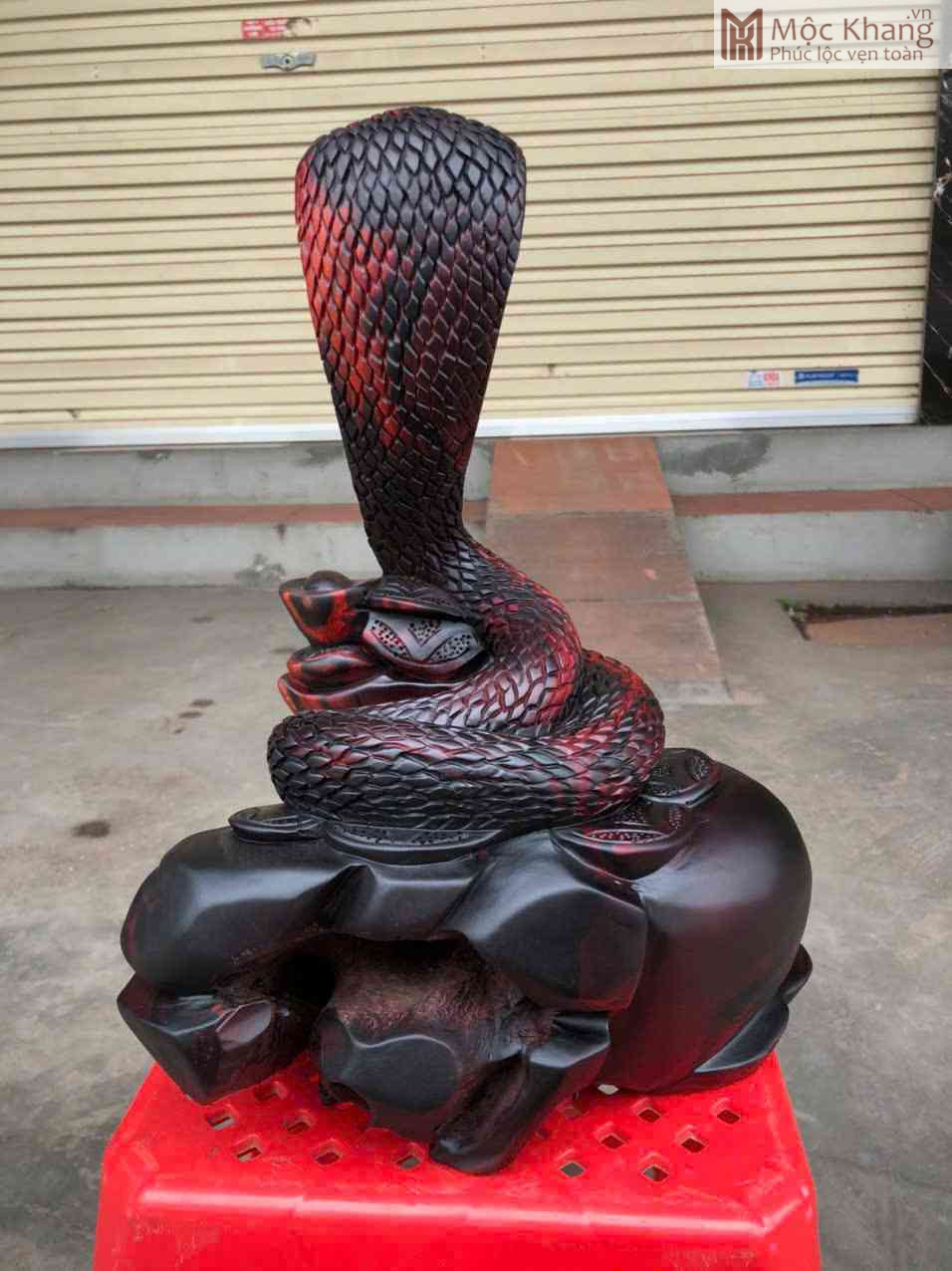 Tượng Rắn Tài Lộc Gỗ Trắc Cao 33 Ngang 28 Sâu 17 (cm) (4)_4 Tuong Ran Tai Loc Go Trac Cao 33 Ngang 28 Sau 17 cm 4 4