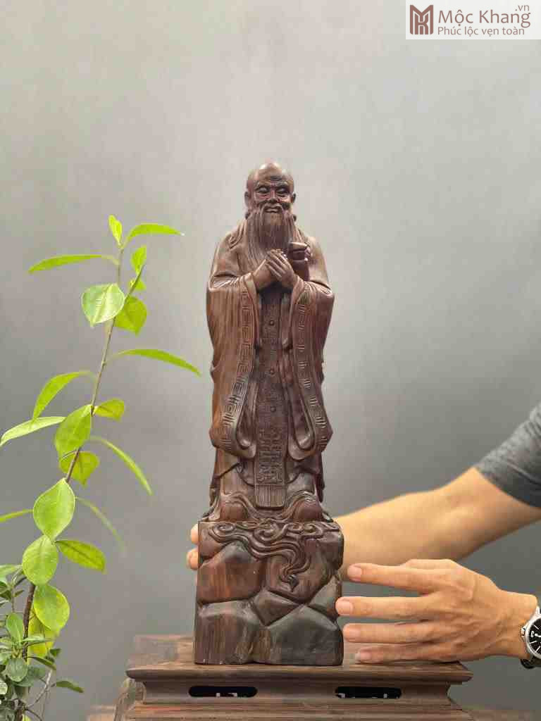 tuong-khong-tu-go-trac-cao-46-ngang-14-sau-10-cm (3)_3_11zon Tượng Khổng Tử Gỗ Trắc