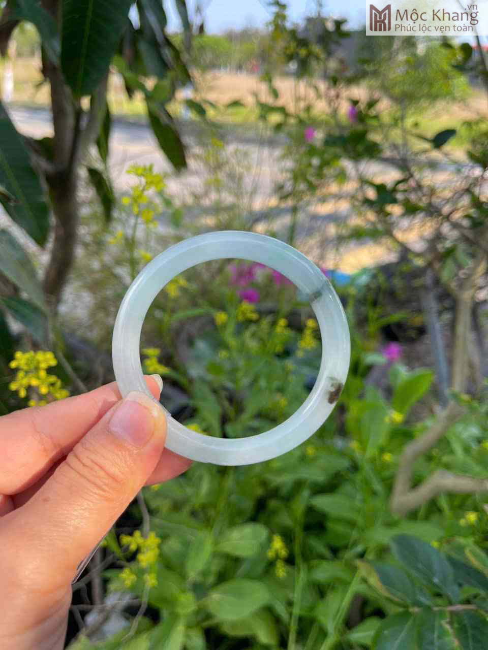vong-tay-ngoc-cam-thach-ni-56-mm (4)_4_11zon vong tay ngoc cam thach ni 56 mm 4 4 11zon