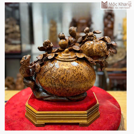 Bình Bầu Sóc Phú Quý Gỗ Nu Ngọc Am Cao 36 Ngang 28 Sâu 17 (cm) (1) Binh Bau Soc Phu Quy Go Nu Ngoc Am Cao 36 Ngang 28 Sau 17 cm 1