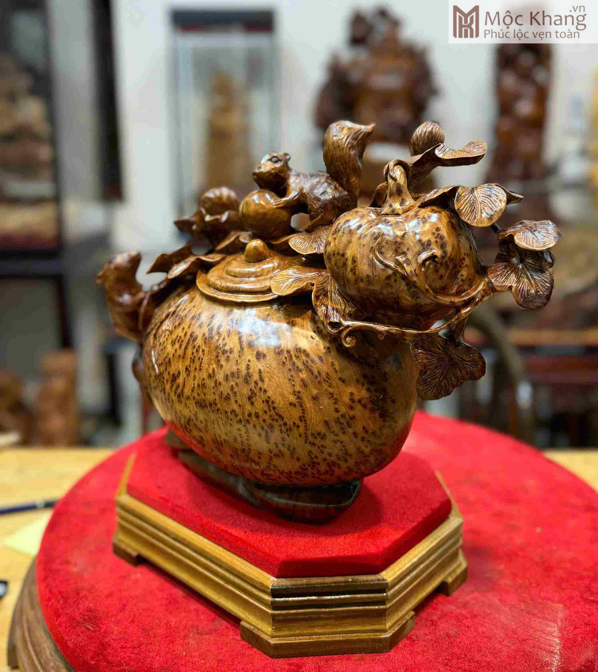 Bình Bầu Sóc Phú Quý Gỗ Nu Ngọc Am Cao 36 Ngang 28 Sâu 17 (cm) (2)_2 Binh Bau Soc Phu Quy Go Nu Ngoc Am Cao 36 Ngang 28 Sau 17 cm 2 2