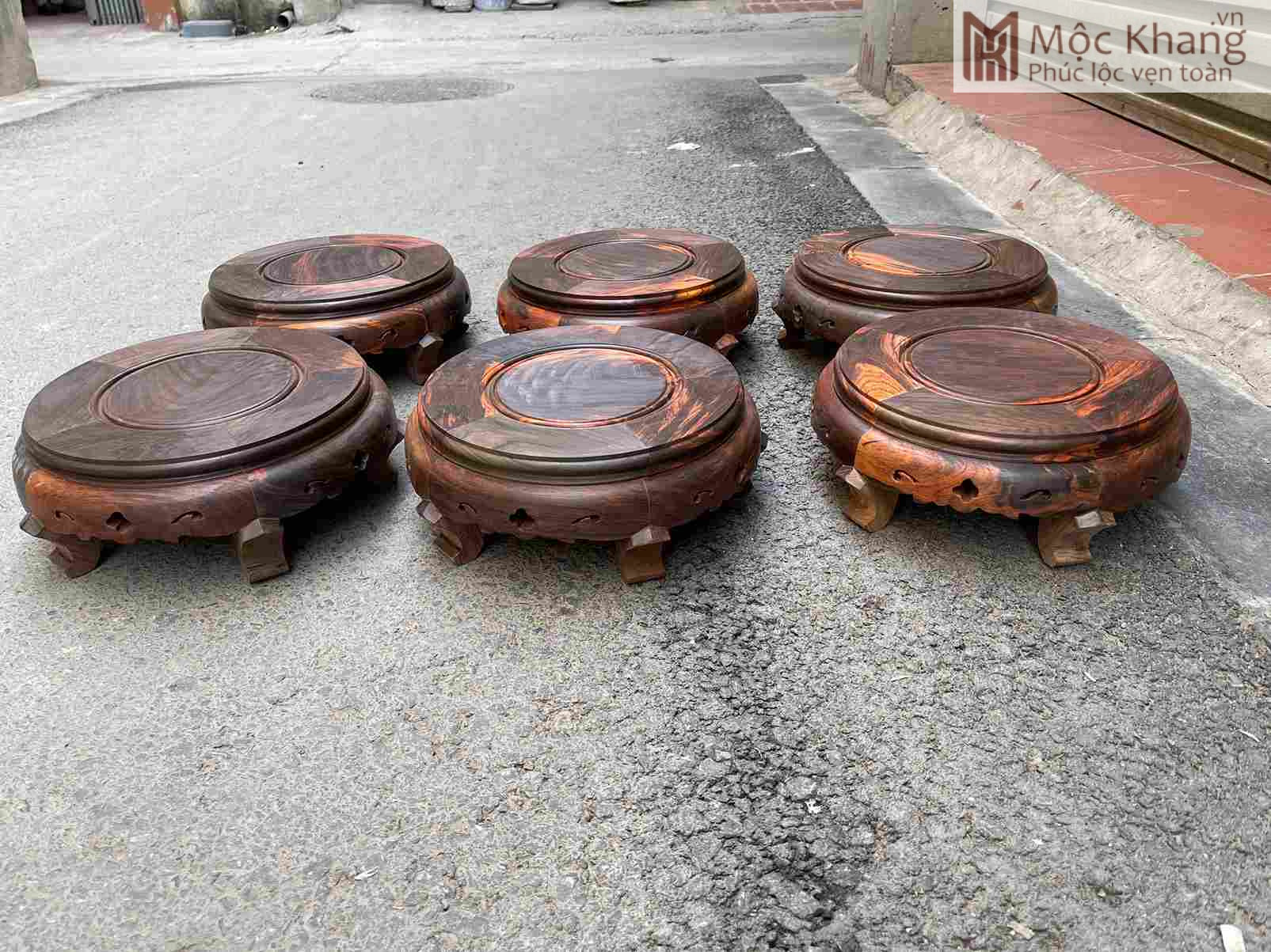 Kỷ Gỗ Trắc Cao 25 Ngang 25 Sâu 11 (cm) (2)_2 Ky Go Trac Cao 25 Ngang 25 Sau 11 cm 2 2