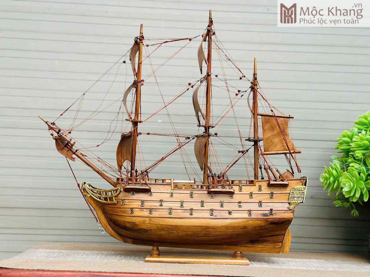 Tác Phẩm Thuyền Gỗ Bách Xanh Cao 50 Ngang 45 Sâu 10 (cm) (1)_1 Tac Pham Thuyen Go Bach Xanh Cao 50 Ngang 45 Sau 10 cm 1 1