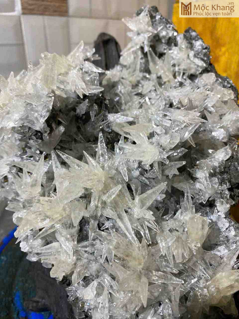 Tinh Thể Đá Thạch Anh Cao 20 Ngang 25 (cm) (3)_3 Tinh The Da Thach Anh Cao 20 Ngang 25 cm 3 3