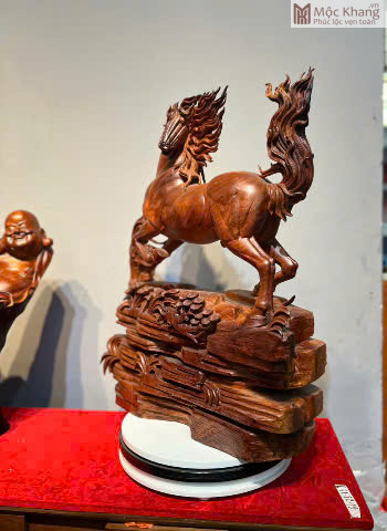 Tượng Ngựa (Nhất Mã Phi Thiên) Gỗ Hương Cao 68 Ngang 55 Sâu 20 (cm) (2) Tuong Ngua Nhat Ma Phi Thien Go Huong Cao 68 Ngang 55 Sau 20 cm 2