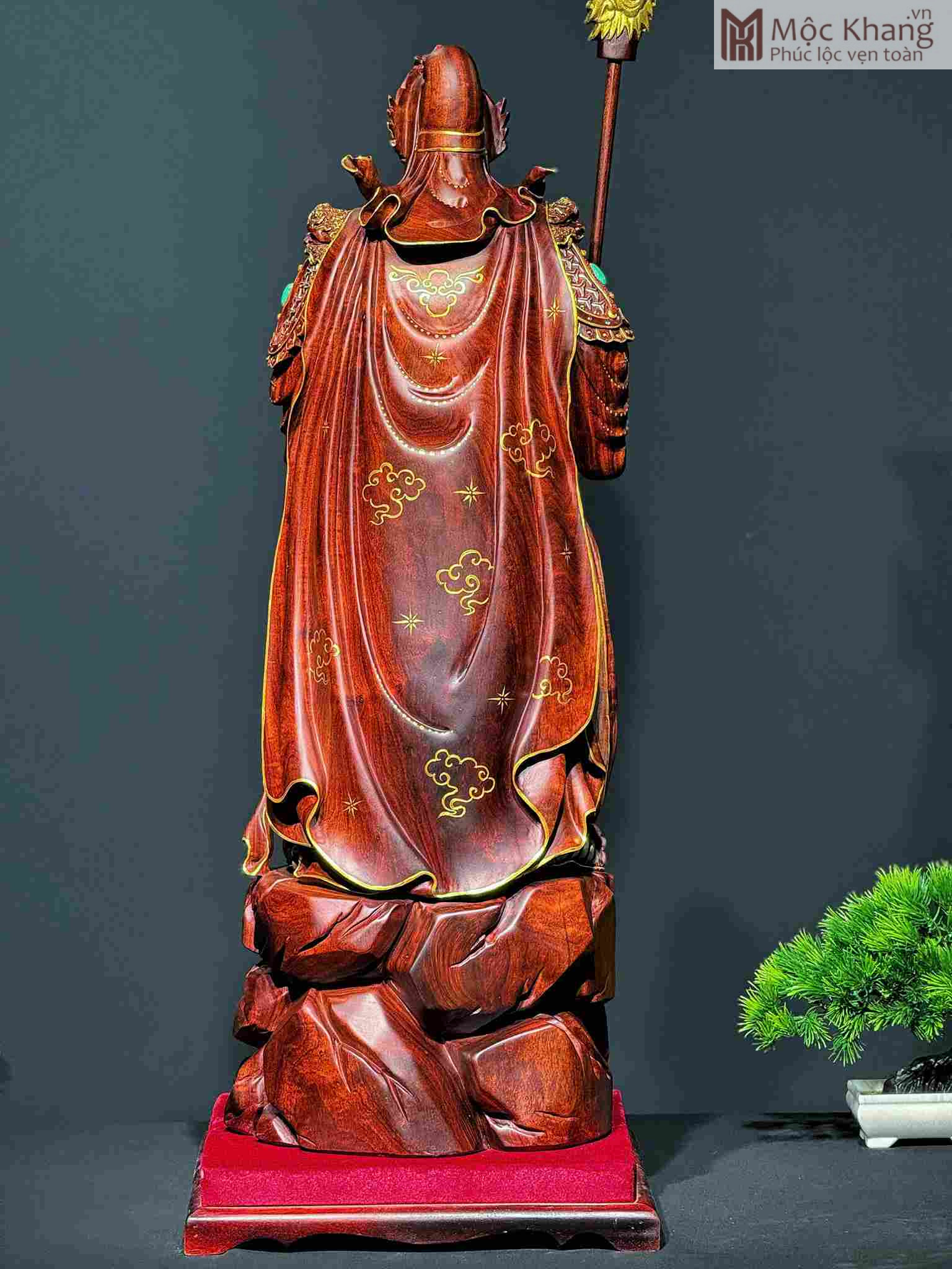 Tượng Quan Công Gỗ Tử Đàn Cao 78 Ngang 28 Sâu 27 (cm) (3)_3 Tuong Quan Cong Go Tu Dan Cao 78 Ngang 28 Sau 27 cm 3 3