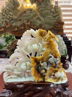 Tác Phẩm Hoa Sen Ngọc Serpentine