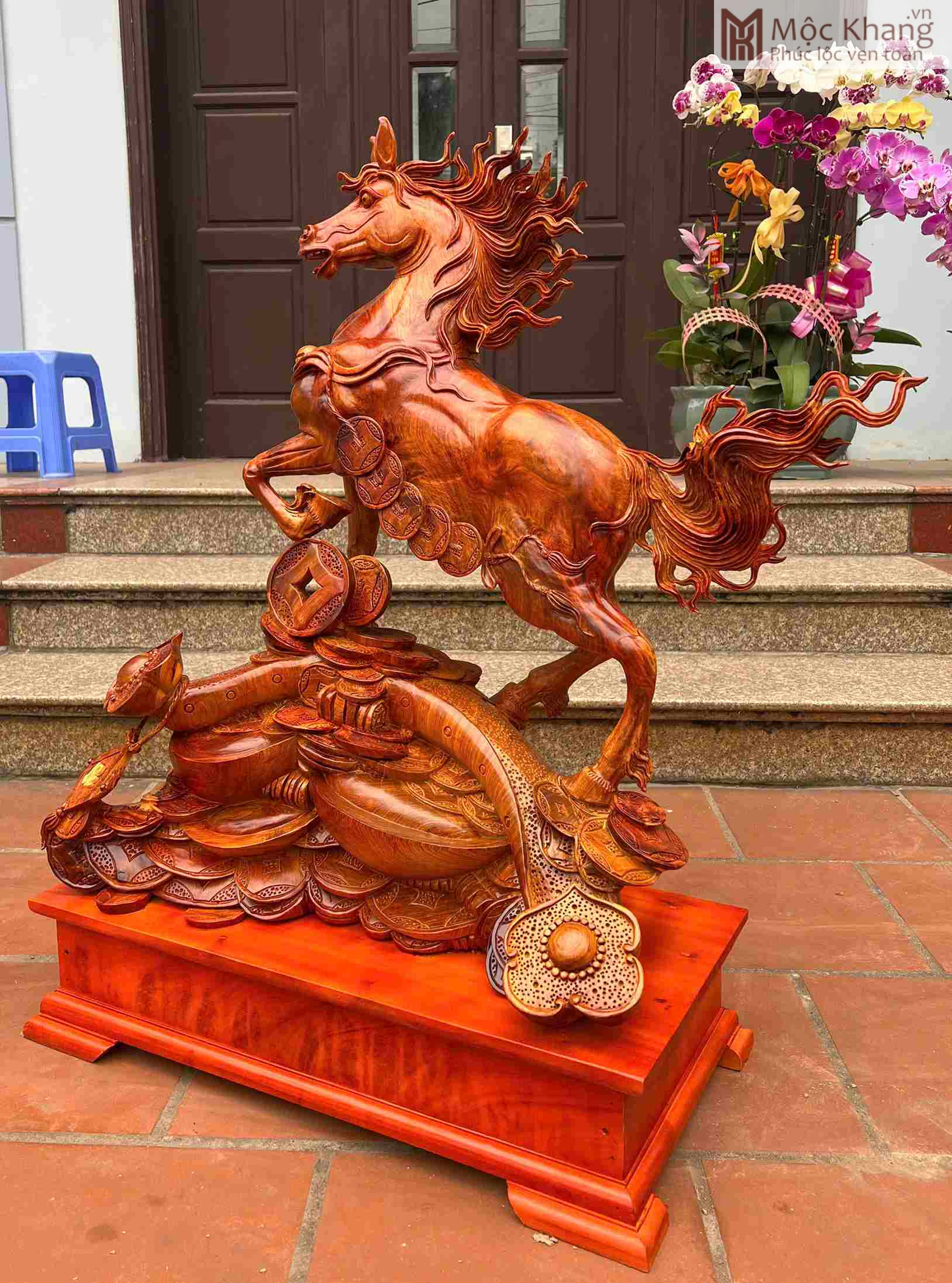 tuong-ngua-go-huong-cao-92-ngang-70-sau-32cm (2)_2_11zon tuong ngua go huong cao 92 ngang 70 sau 32cm 2 2 11zon