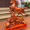 tuong ngua go huong cao 92 ngang 70 sau 32cm 3 3 11zon