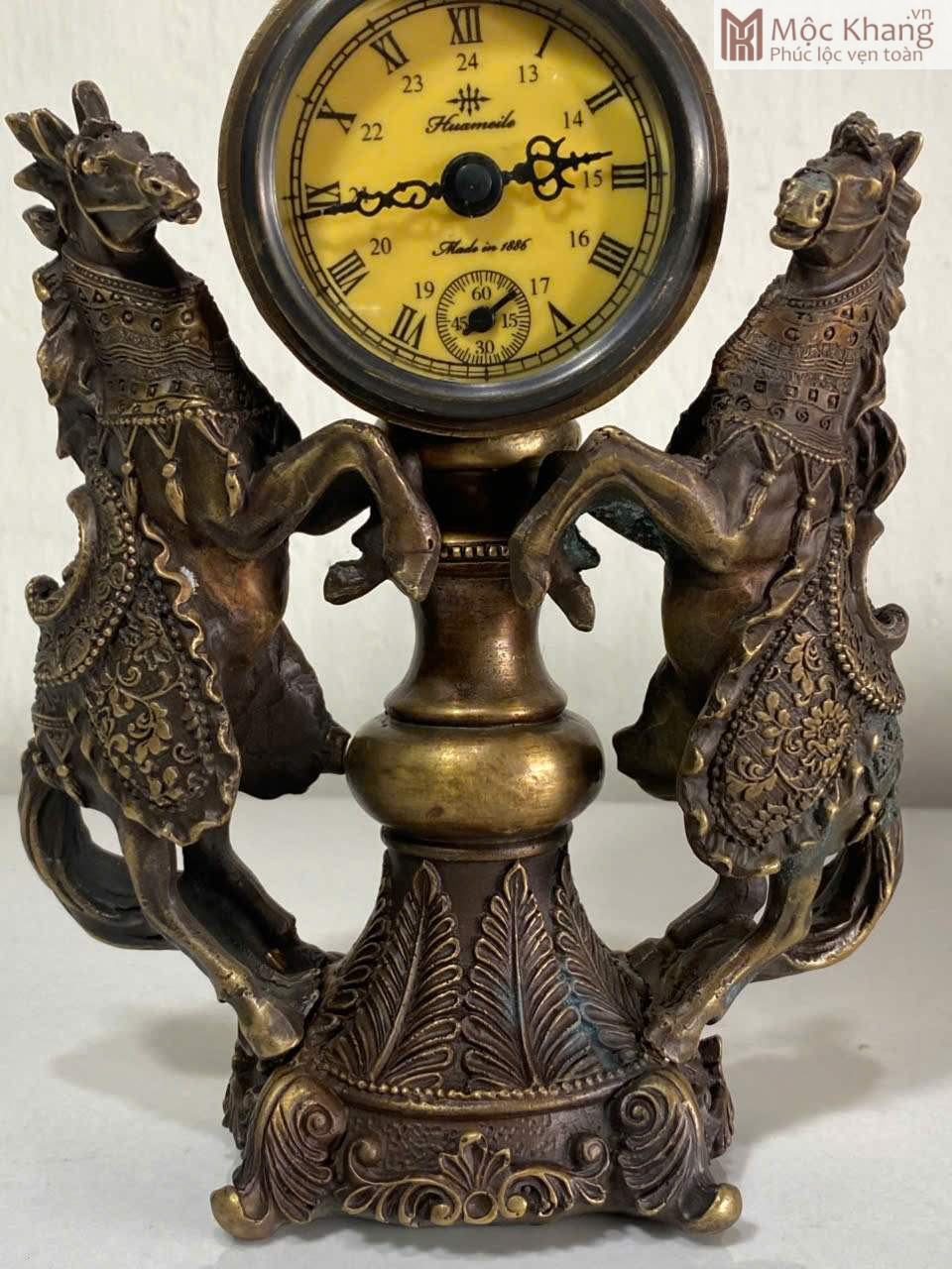 Đồng Hồ Song Mã Cơ Lên Cót 1886 Cao 23 Ngang 13,5 (cm) Đồng Hồ Song Mã Cơ Lên Cót 1886