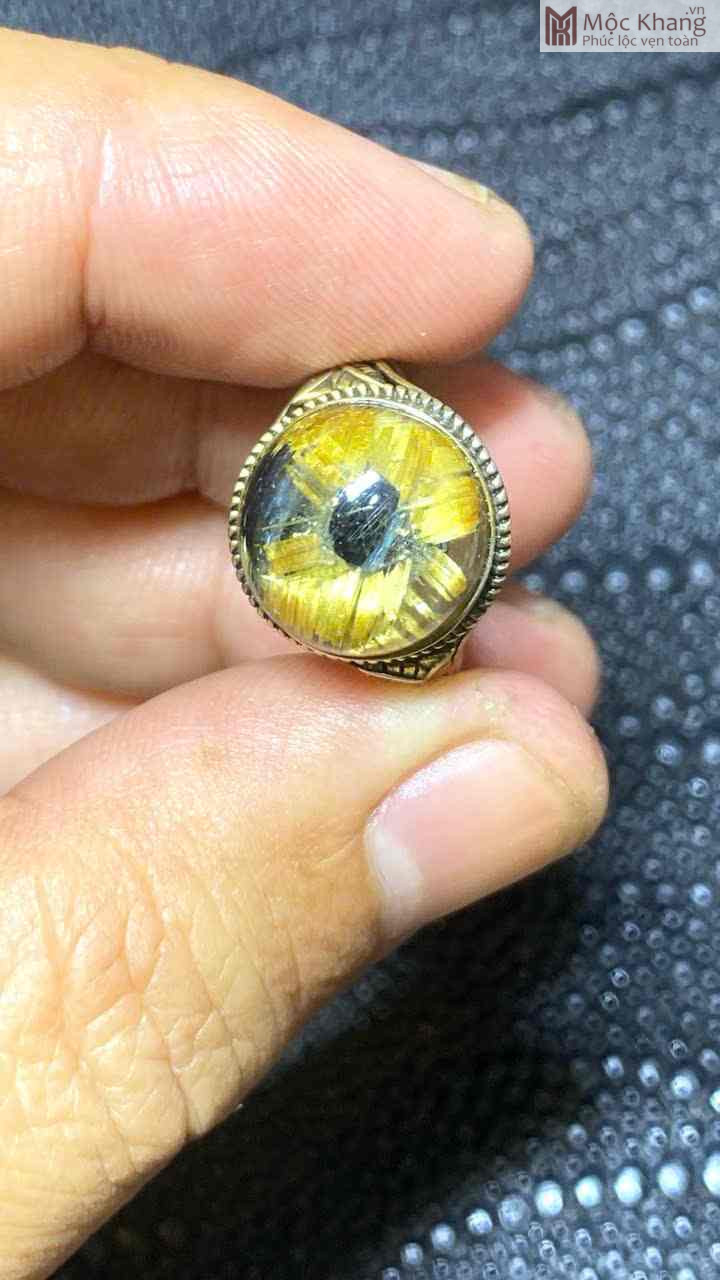 mat-nhan-thach-anh-toc-vang-hoa-thi-duong-kinh-12-mm (2)_2_11zon Mặt Nhẫn Thạch Anh Tóc Vàng Hoa Thị