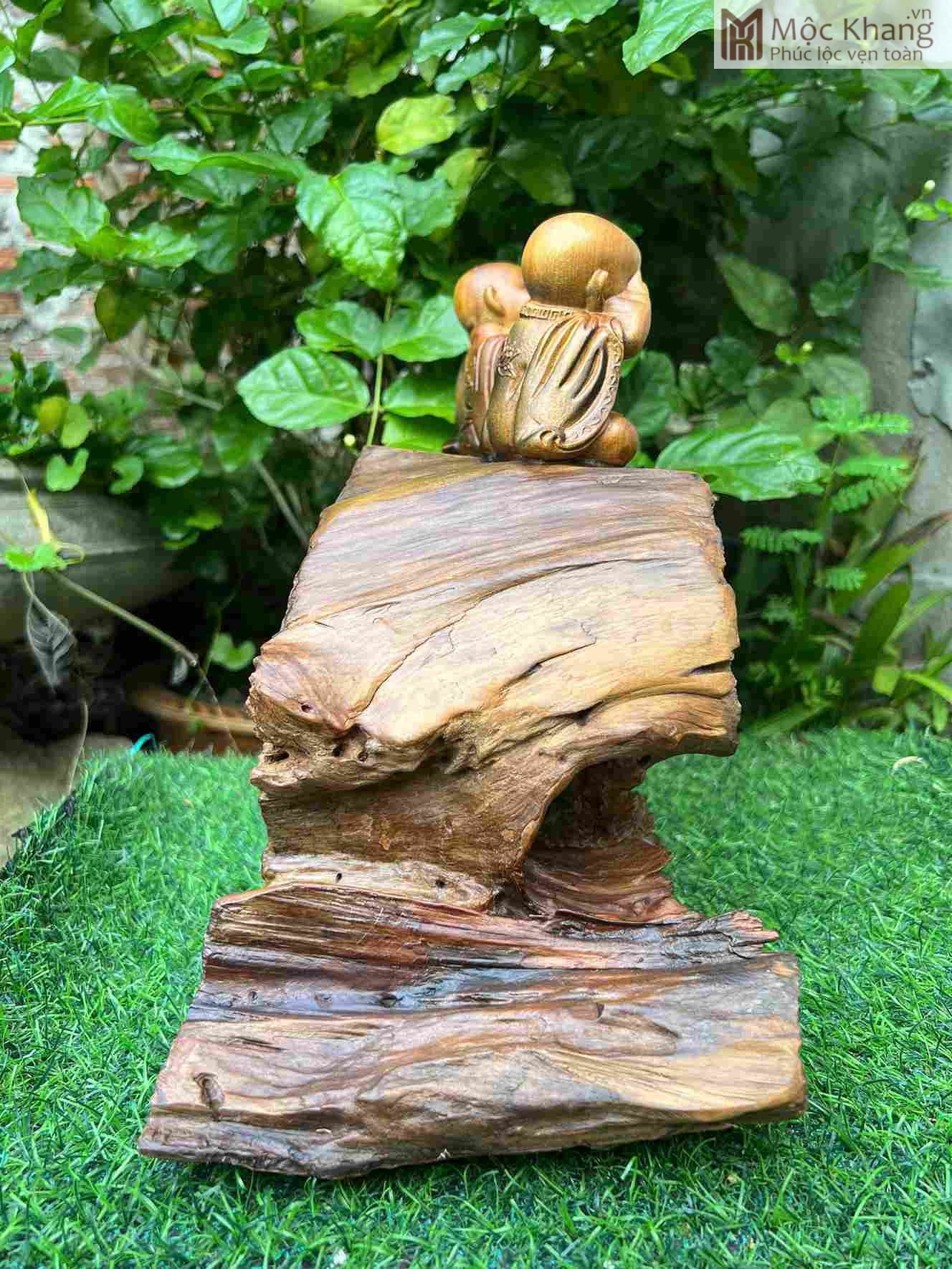 Tượng Chú Tiểu Vô Ưu Gỗ Bách Xanh Cao 28 Ngang 36 Sâu 17 (cm) Tượng Chú Tiểu Vô Ưu Gỗ Bách Xanh