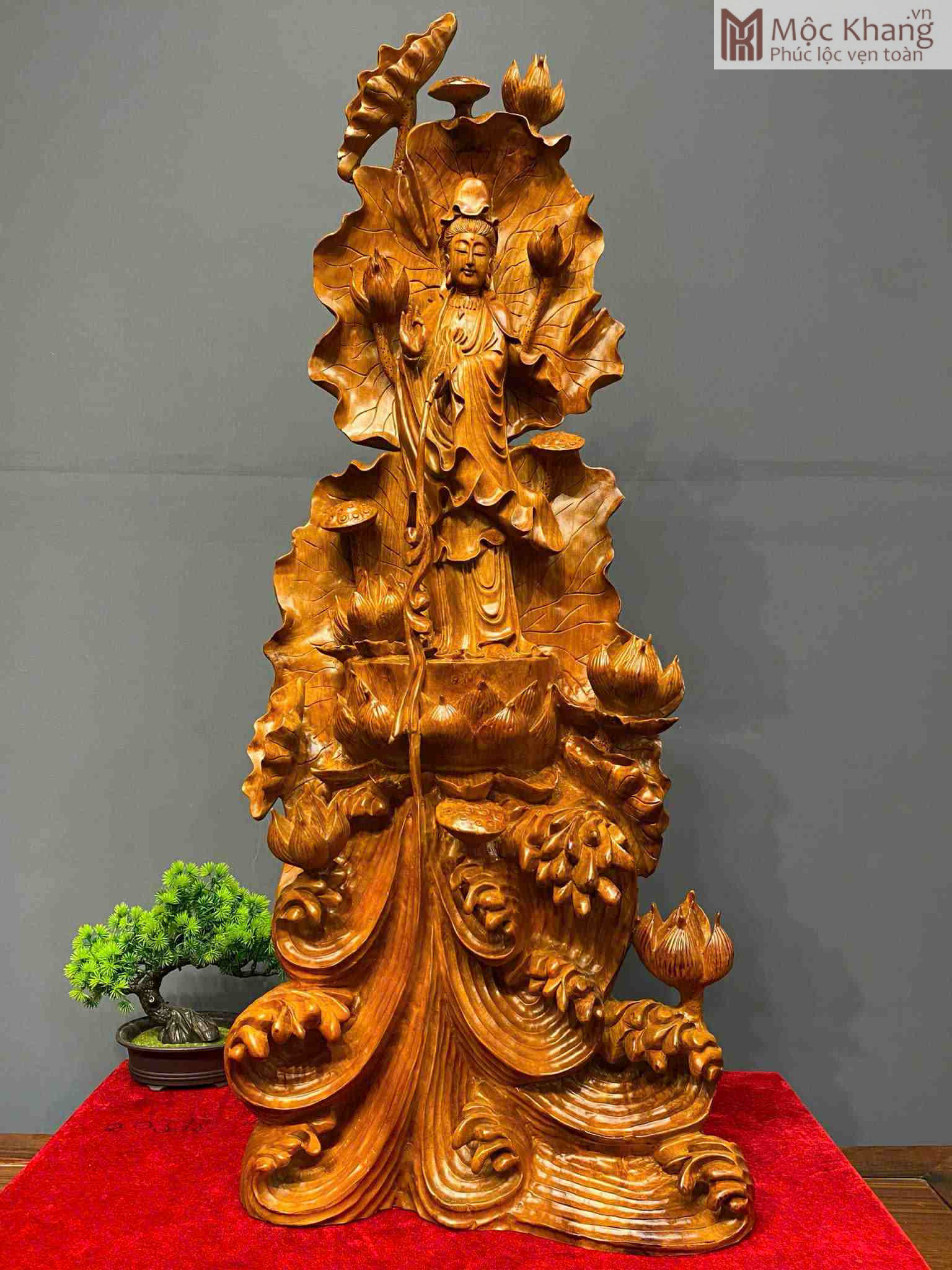 Tượng Phật Quan Âm Đứng Đài Sen Gỗ Hương Cao 106 Ngang 43 Sâu 26 (cm) Tượng Phật Quan Âm Đứng