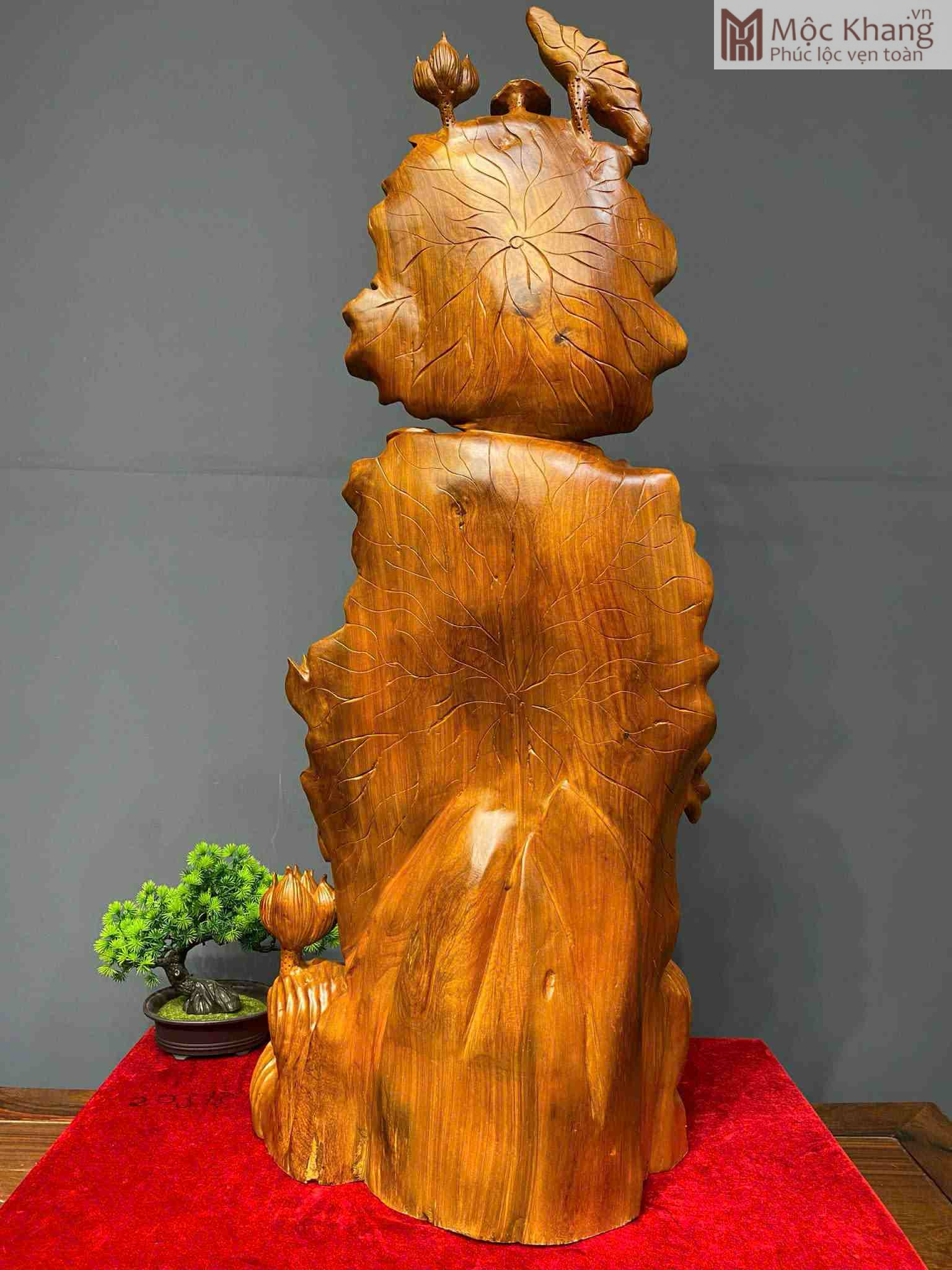 Tượng Mẹ Quan Âm Đứng Đài Sen Gỗ Hương Cao 106 Ngang 43 Sâu 26 (cm) Tượng Mẹ Quan Âm Đứng