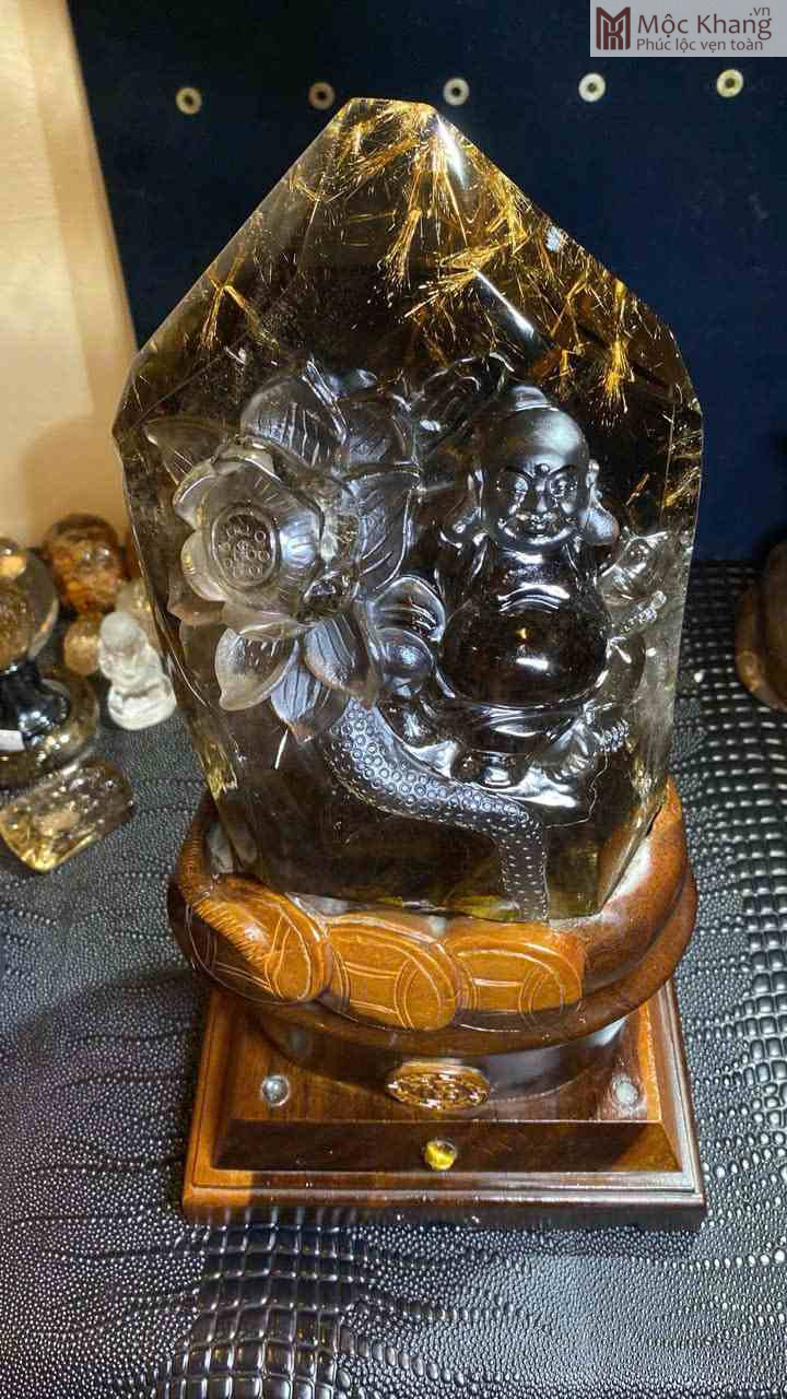 tuong-phat-di-lac-thach-anh-toc-vang-cao-220-ngang-140-sau-83-8mm (2)_2_11zon Tượng Phật Di Lặc Thạch Anh Tóc Vàng