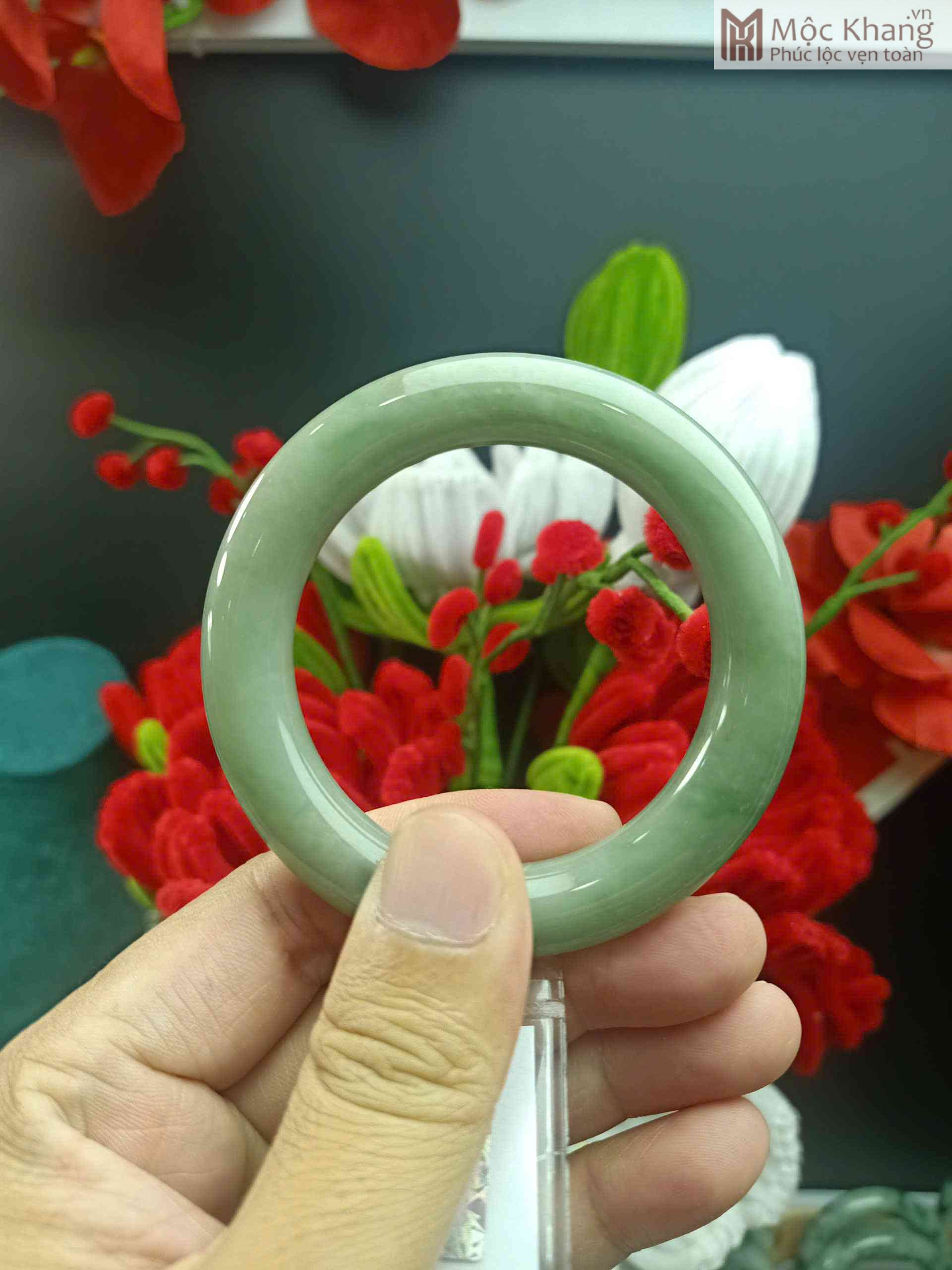 vong-tay-ngoc-cam-thach-ni-51-4-ban-11mm (1)_1_11zon vong tay ngoc cam thach ni 51 4 ban 11mm 1 1 11zon