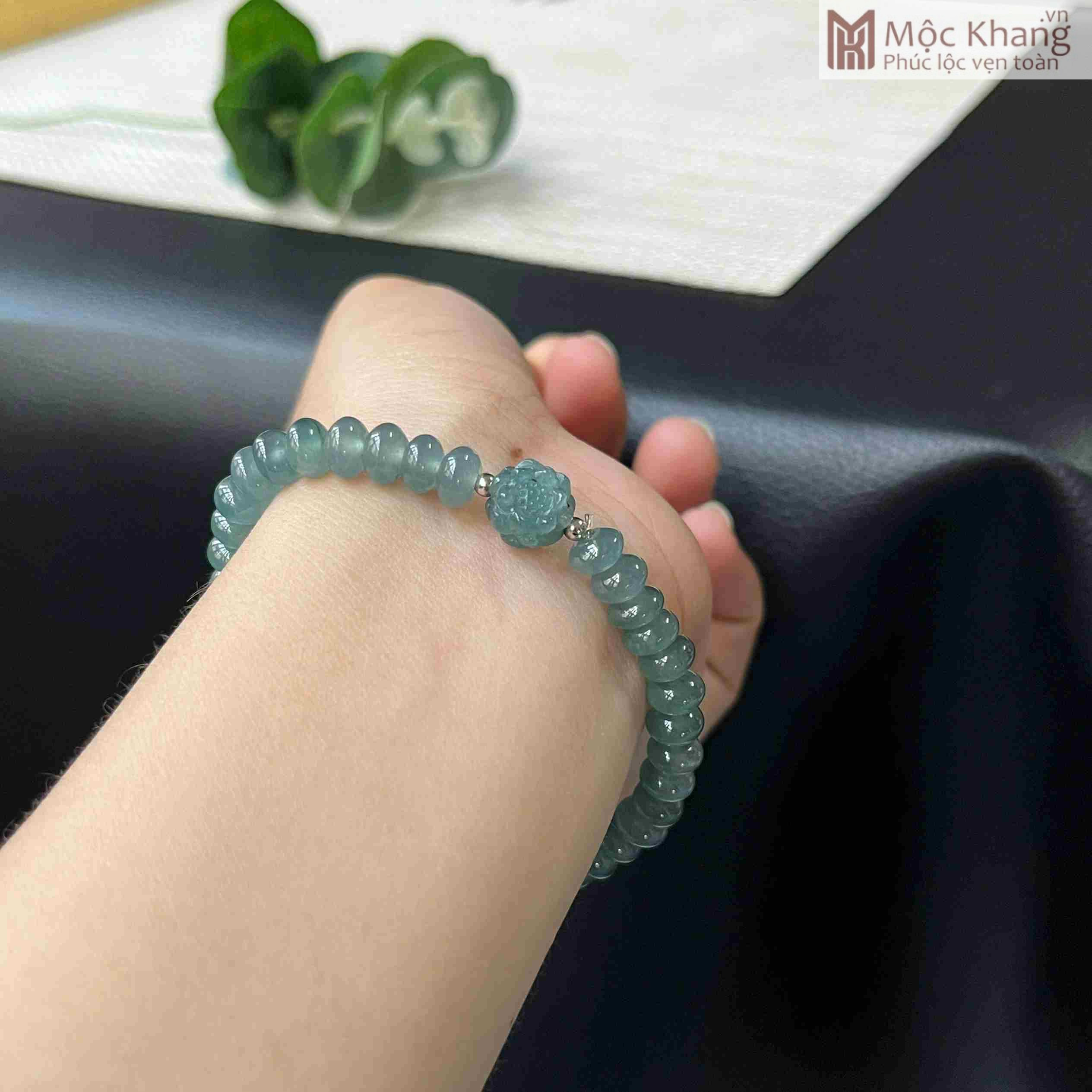 Chuỗi Tay Ngọc Cẩm Thạch Mix Charm Sen (6)_6 Chuoi Tay Ngoc Cam Thach Mix Charm Sen 6 6