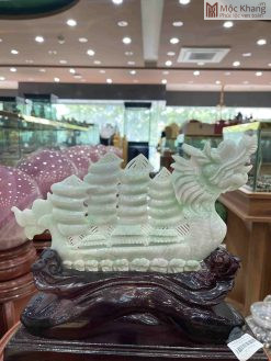 Thuyền Rồng Ngọc Phỉ Thúy