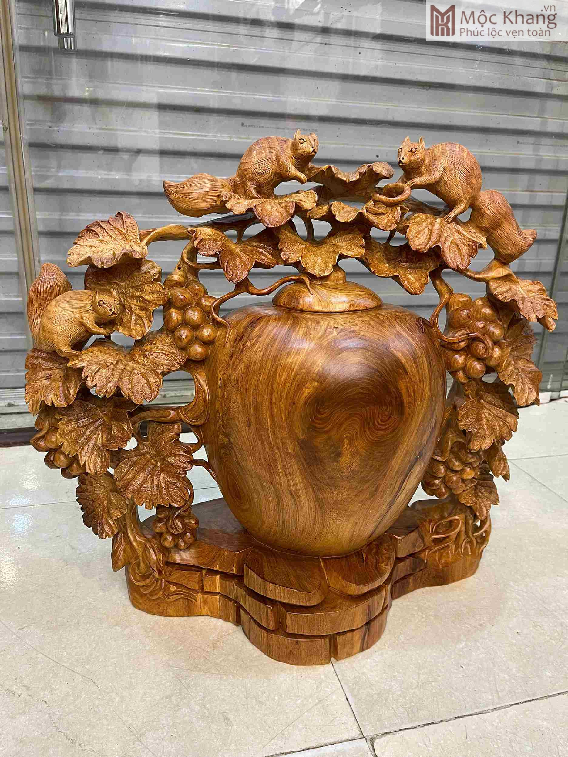 Chum Phú Quý Nho Sóc Gỗ Hương (2)_2 Chum Phu Quy Nho Soc Go Huong 2 2