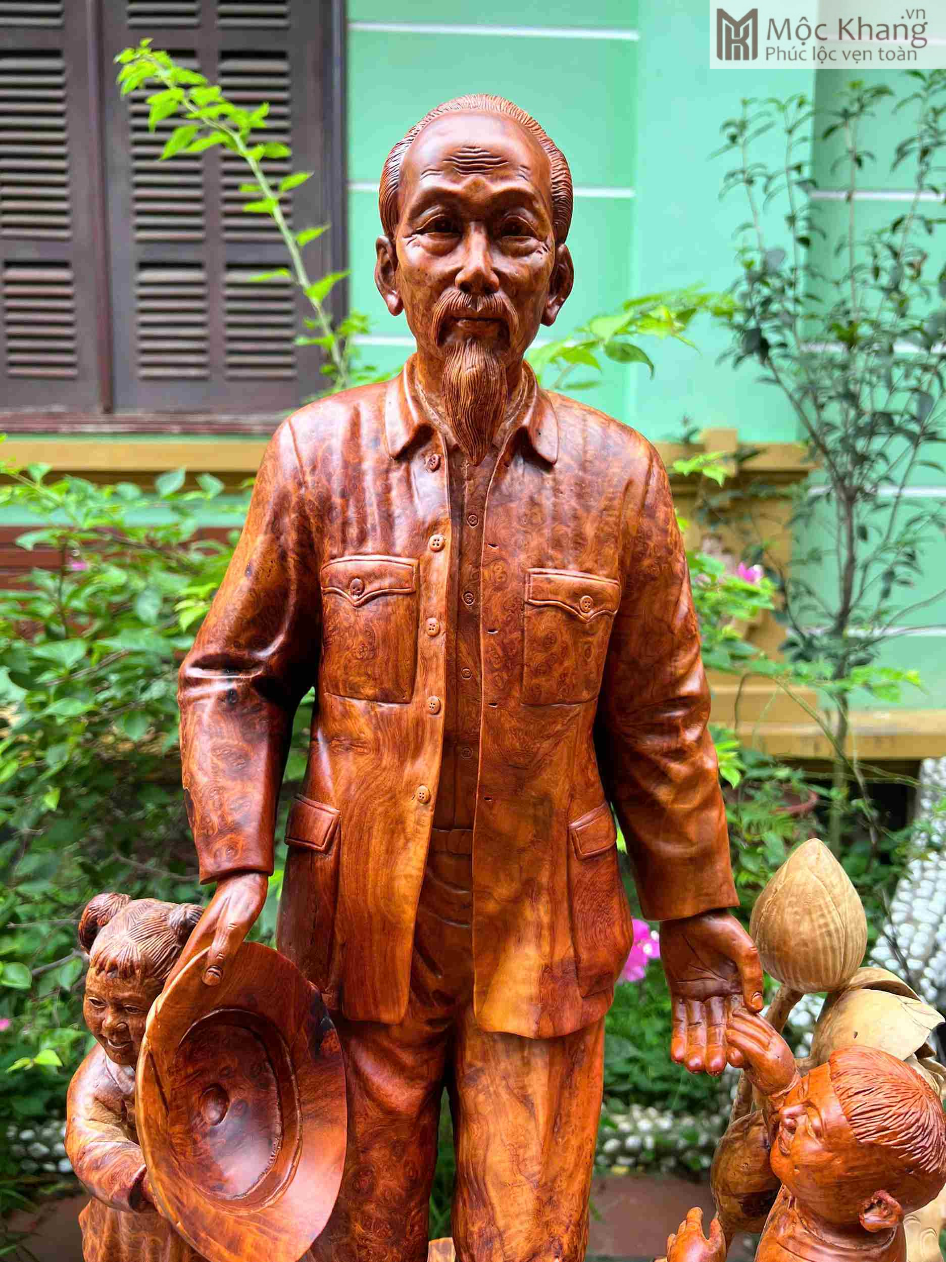 Tượng Bác Hồ Và Nhi Đồng Gỗ Nu Hương (4)_4