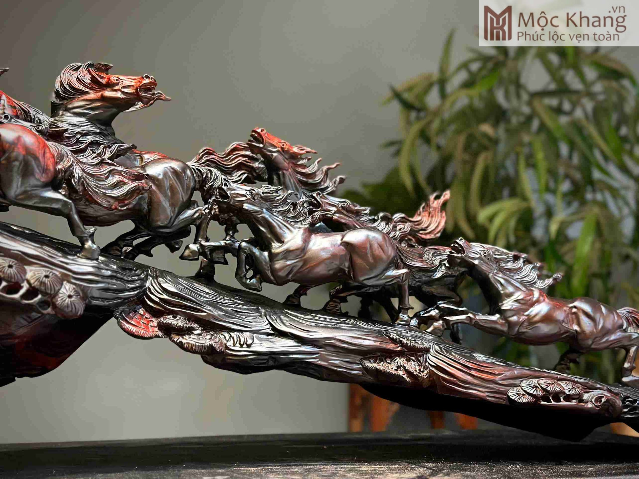 Tượng Mã Đáo Thành Công Gỗ Trắc (4)_4 Tuong Ma Dao Thanh Cong Go Trac 4 4 scaled