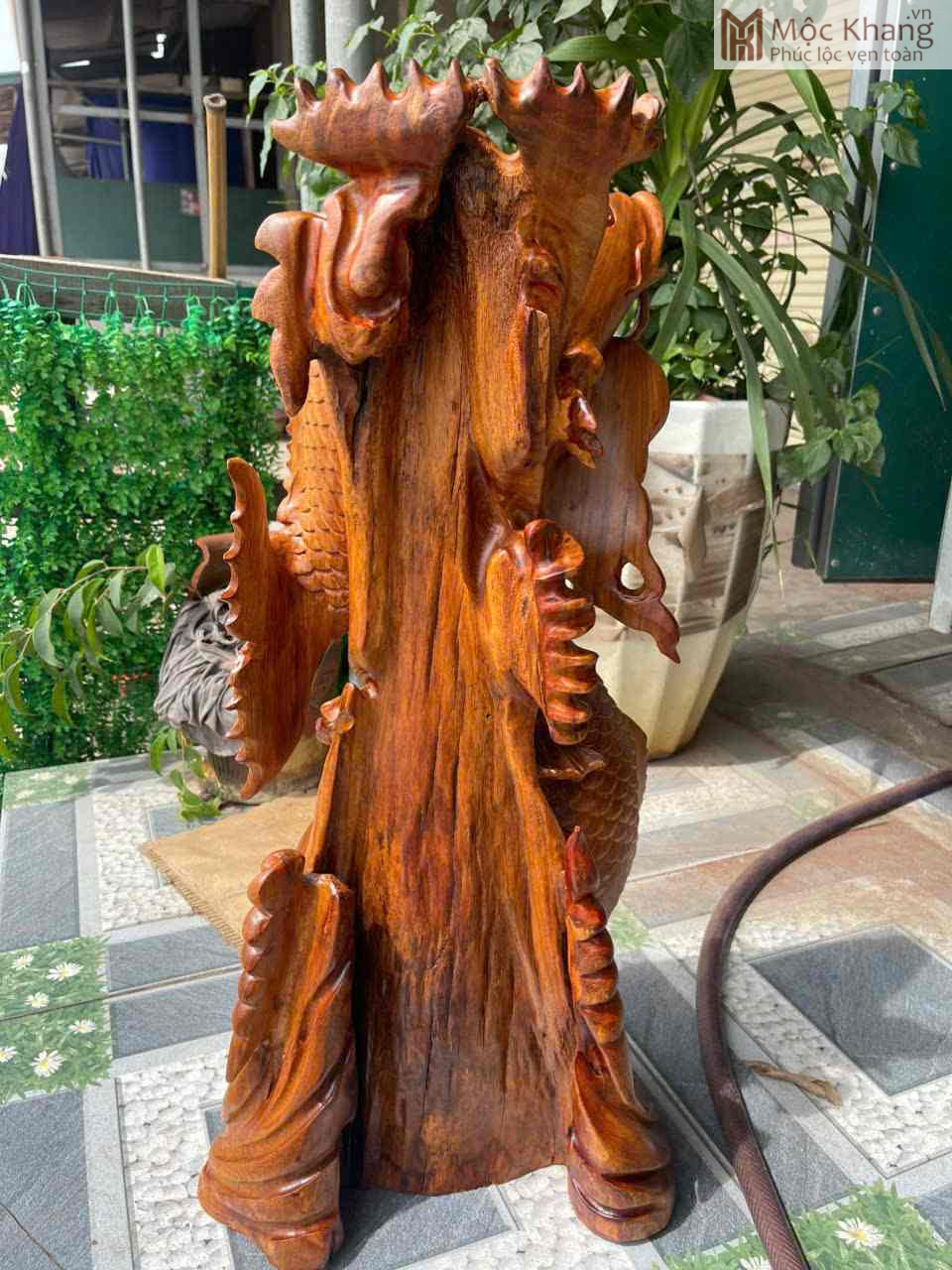 Tượng Song Ngư Vờn Bình Gỗ Hương (5)_5 Tượng Song Ngư Vờn Bình Gỗ Hương