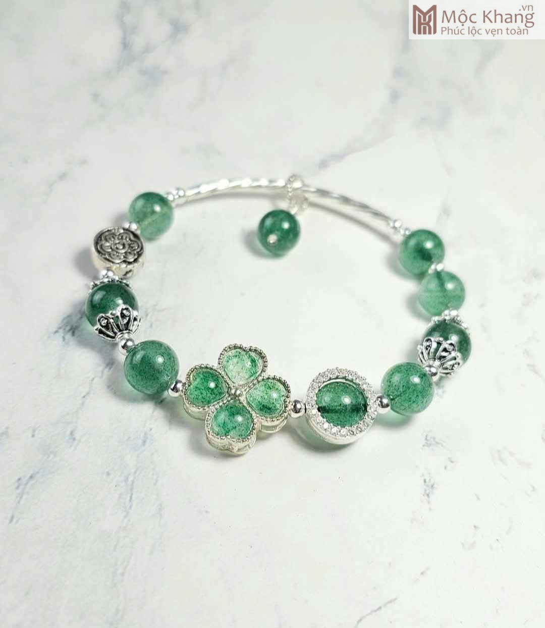 Vòng Tay Cỏ Bốn Lá Thạch Anh Dâu Tây Xanh Mix Charm_1 Vòng Tay Cỏ Bốn Lá Thạch Anh Dâu Tây Xanh Mix Charm