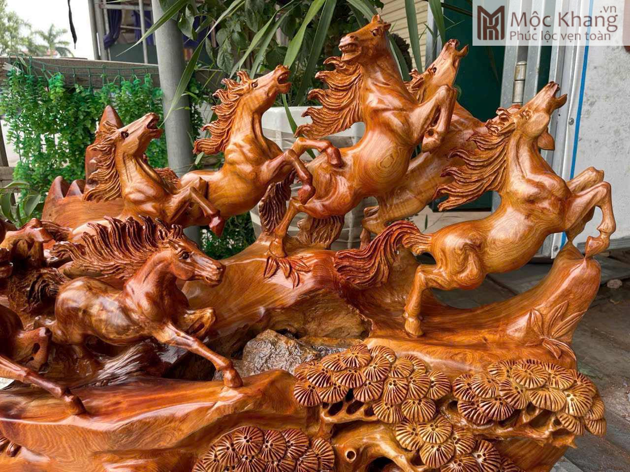 tuong-bat-ma-phi-thien-go-huong (2) Tượng Bát Mã Phi Thiên