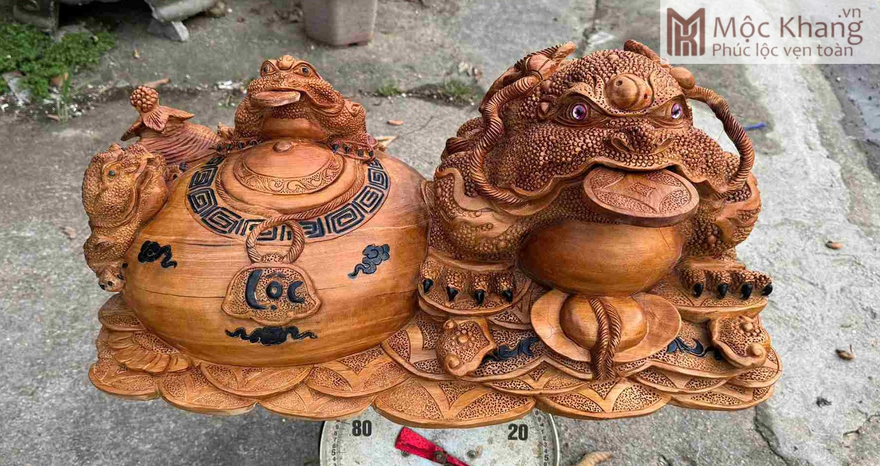 tuong-tam-coc-tran-chum-tien-go-ngoc-am (2) Tượng Tam Cóc Trấn Chum Tiền